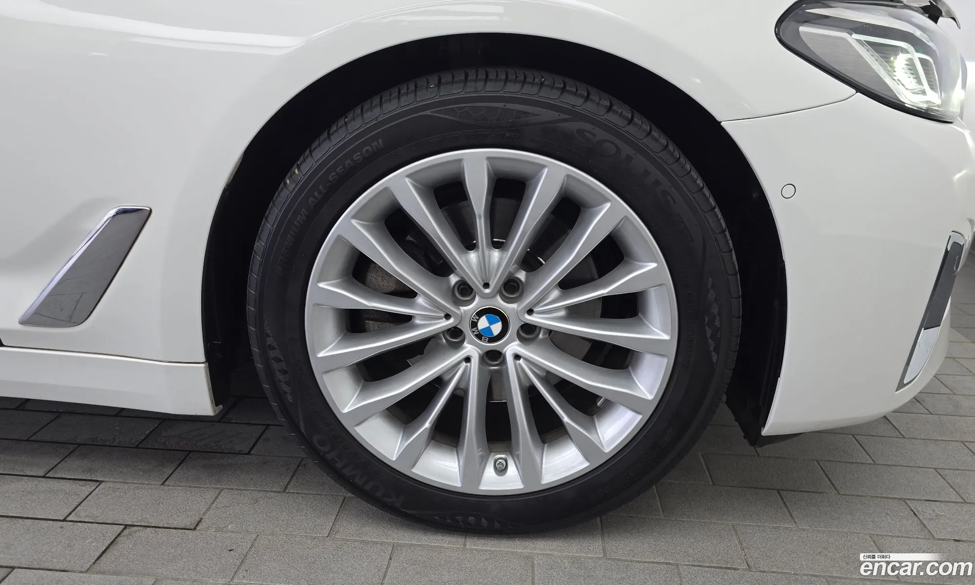 BMW 5 Series 2021 — 19
