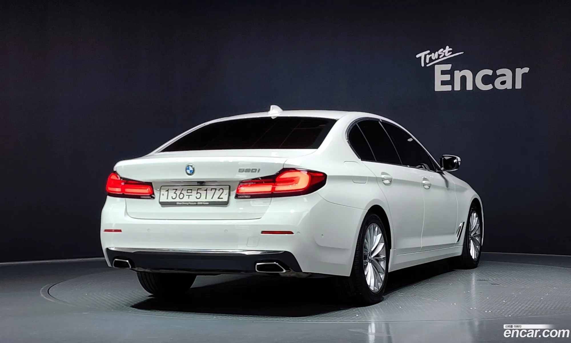 BMW 5 Series 2021 — 12