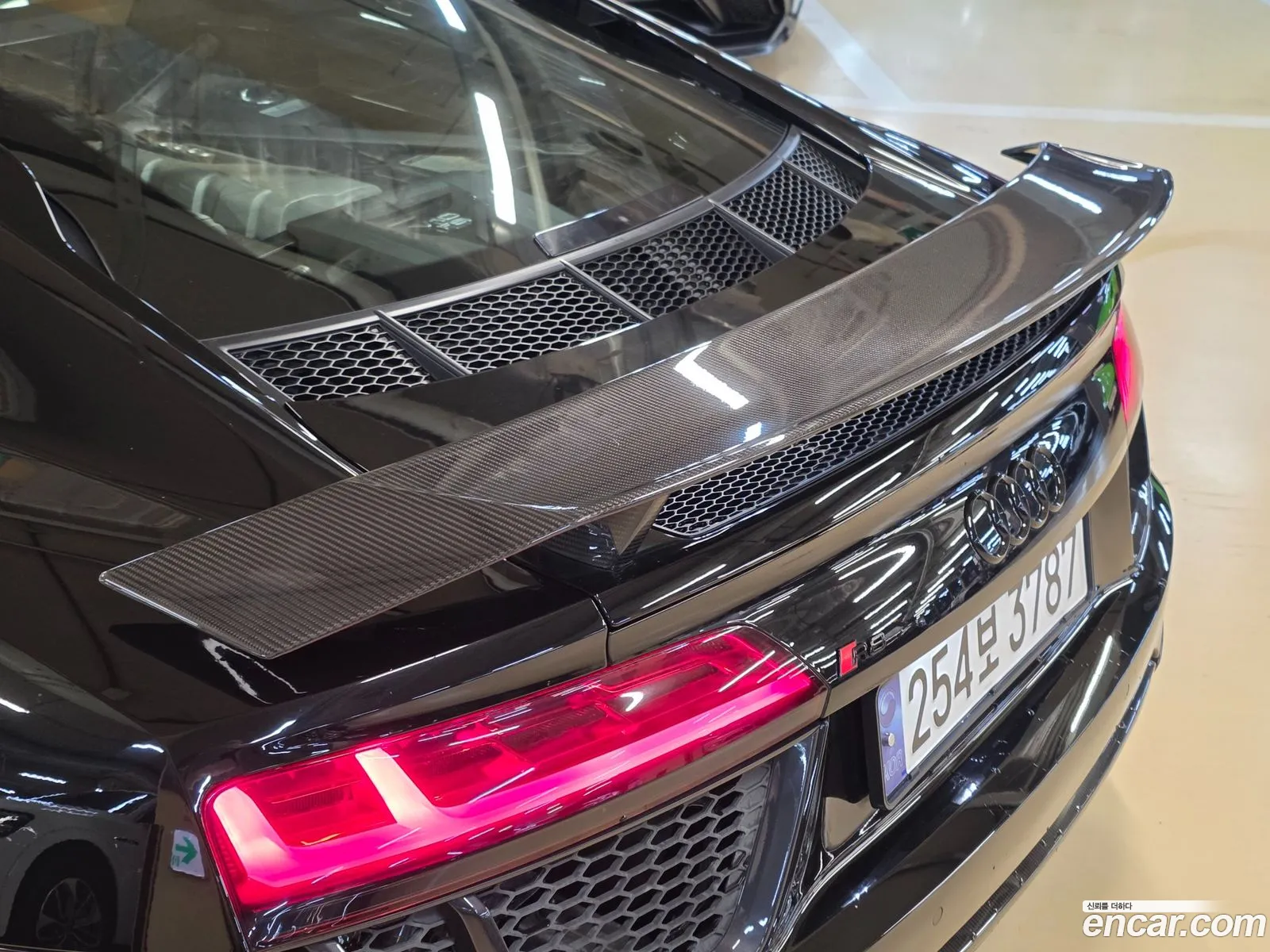 Audi R8 2017 — 12