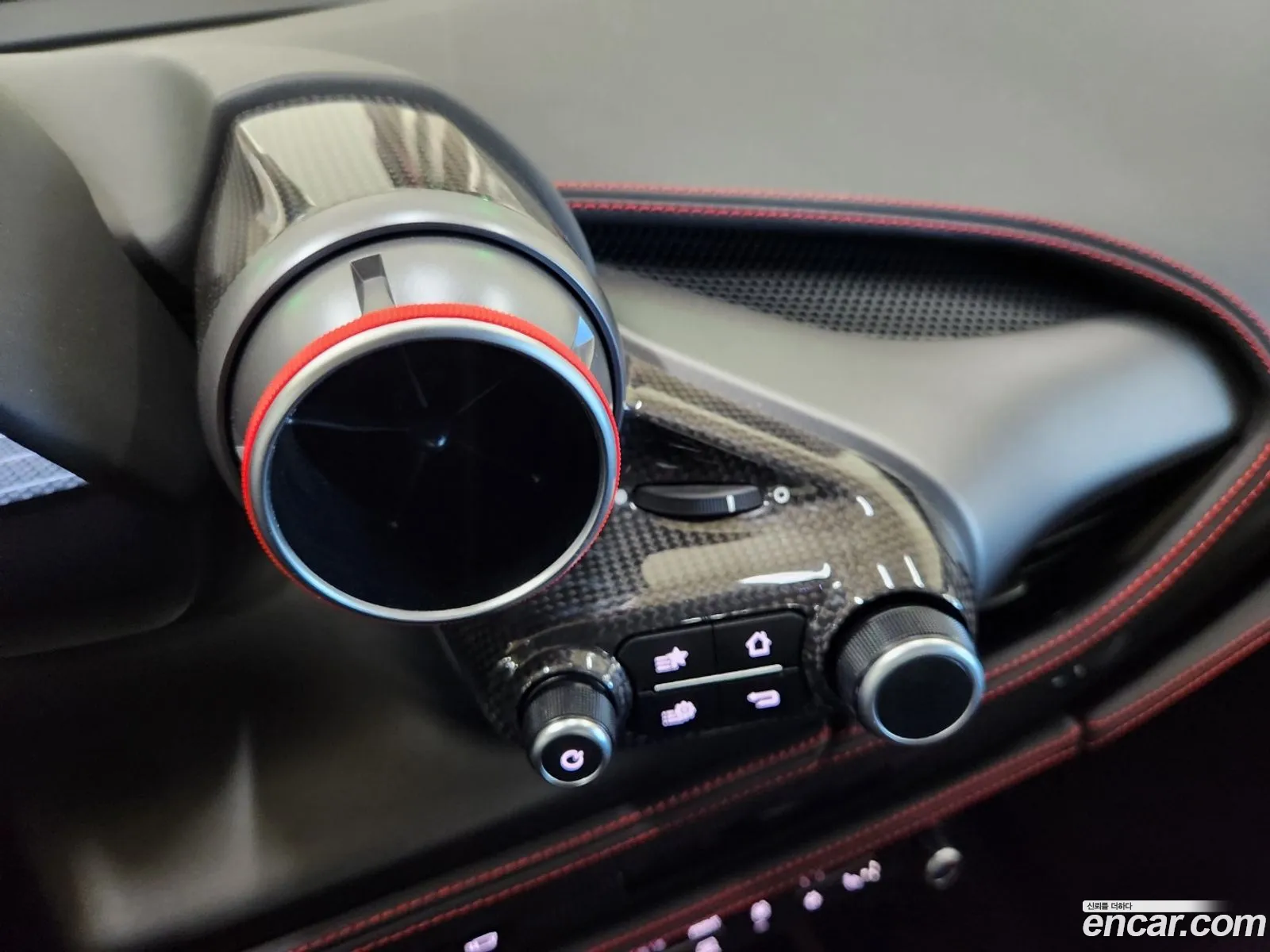 Ferrari F8 Spider 2020 — 14