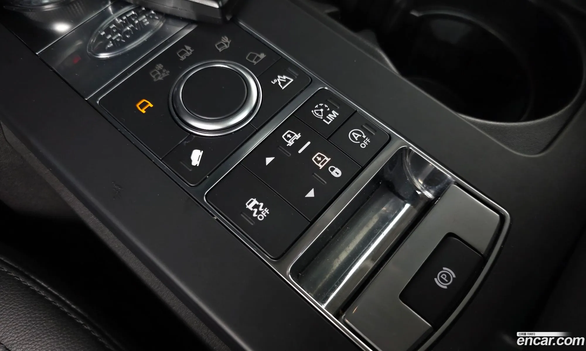 Land Rover Discovery 5 2018 SALRA2BN0JA058056 — 8