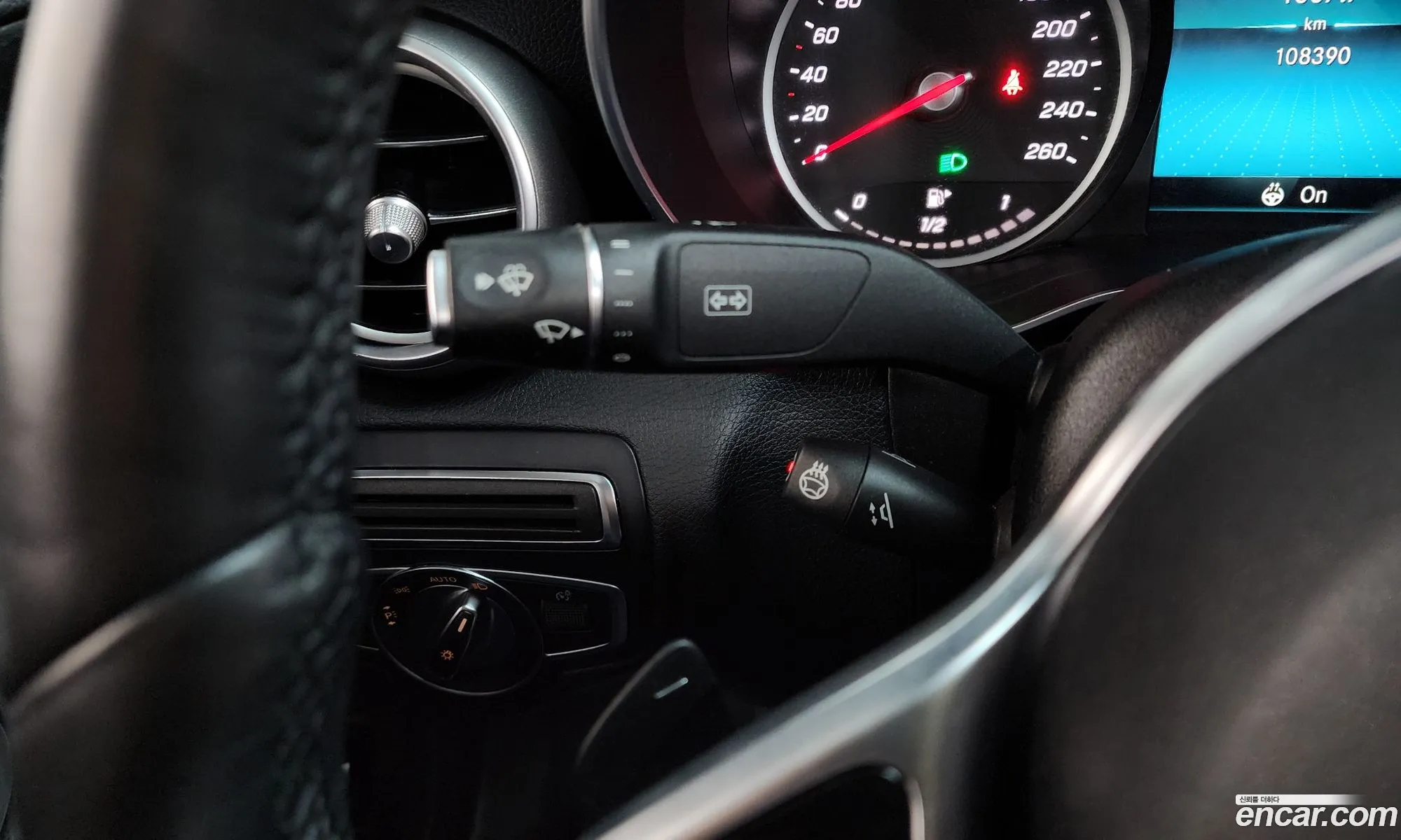 Mercedes-Benz C-Class W205 2019 — 23