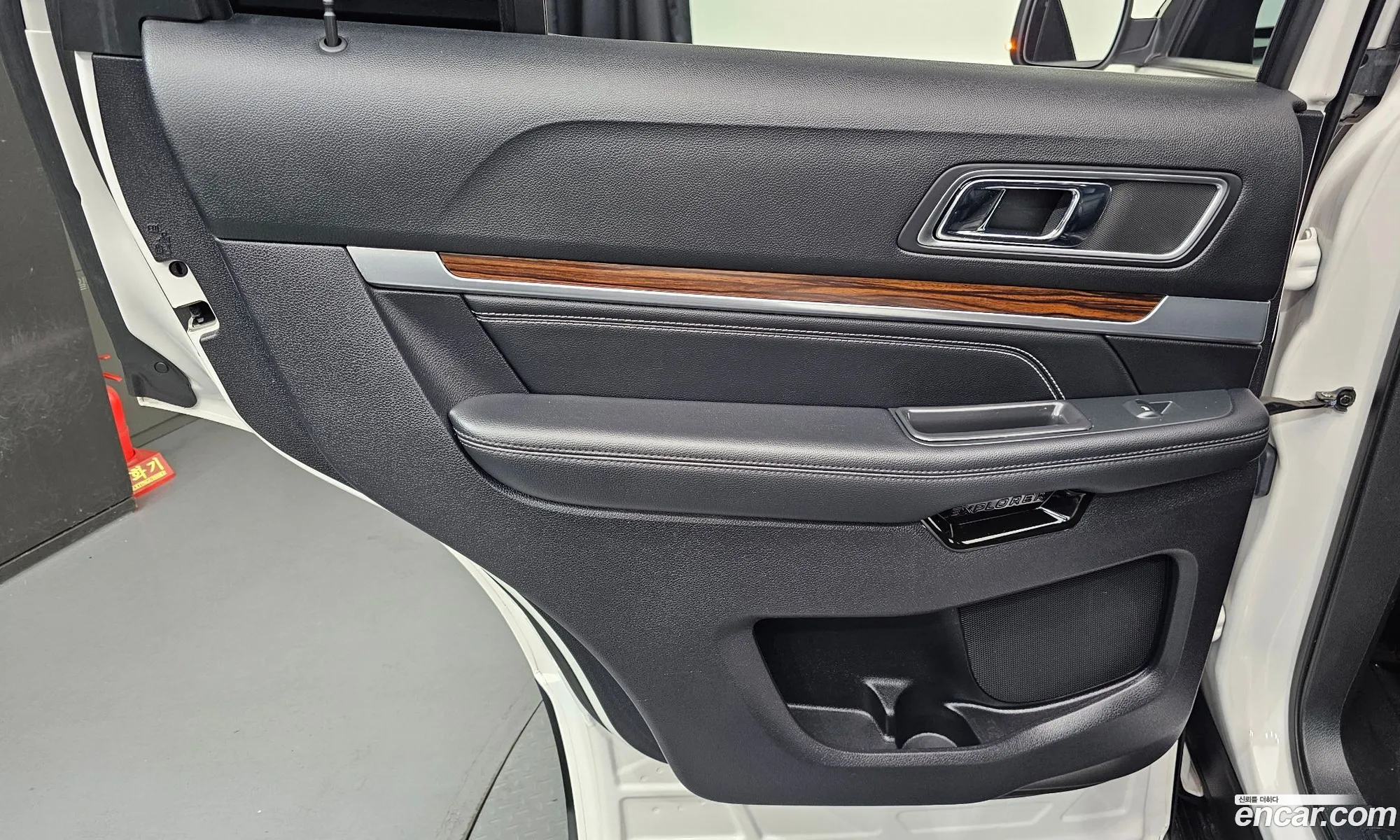 Ford Explorer 2019 1FM5K8FH3KGA33222 — 29