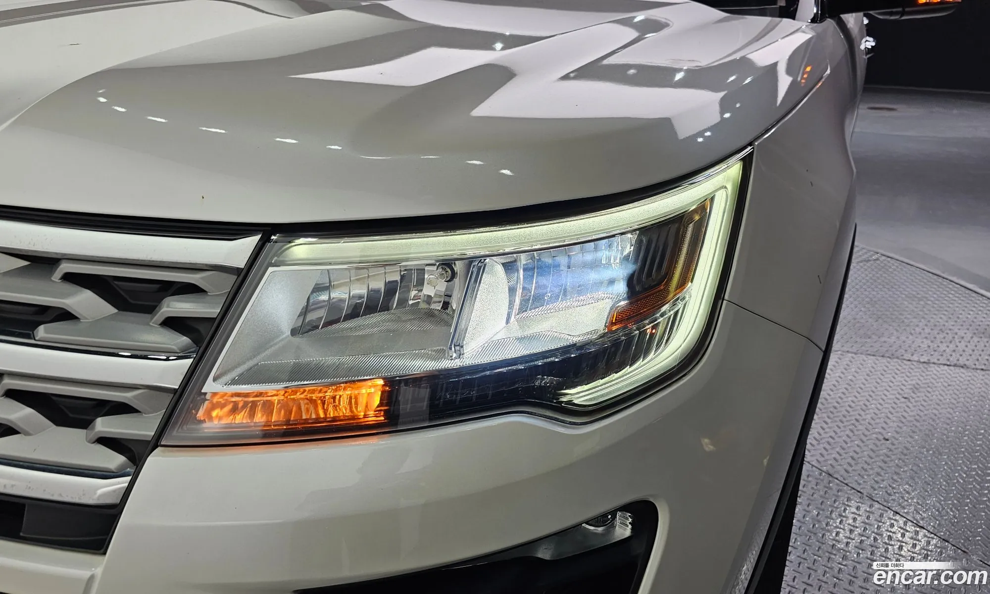 Ford Explorer 2019 1FM5K8FH3KGA33222 — 2