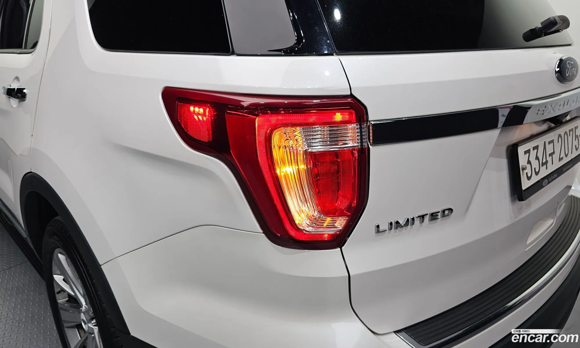 Ford Explorer 2019 1FM5K8FH3KGA33222 — 31