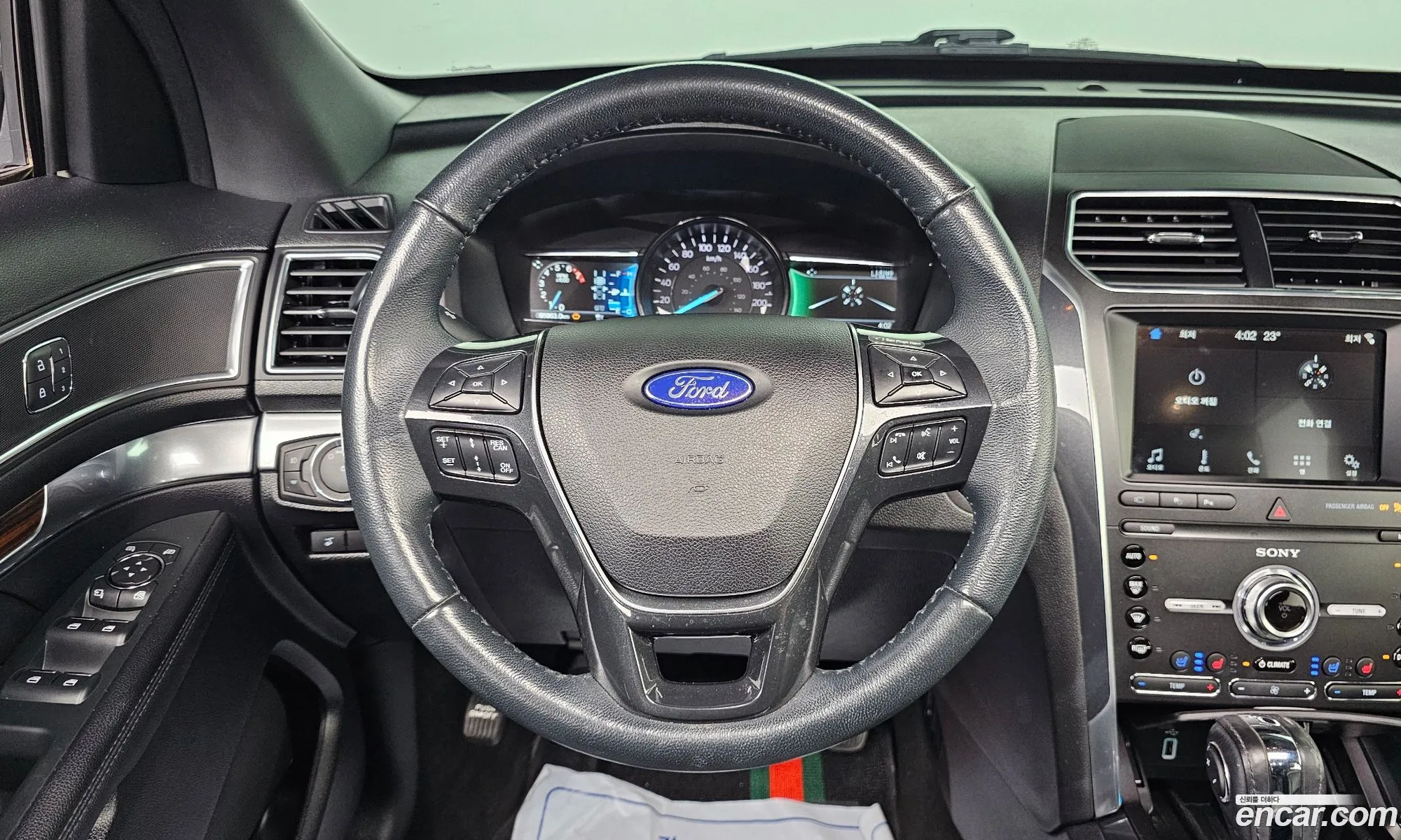Ford Explorer 2019 1FM5K8FH3KGA33222 — 28