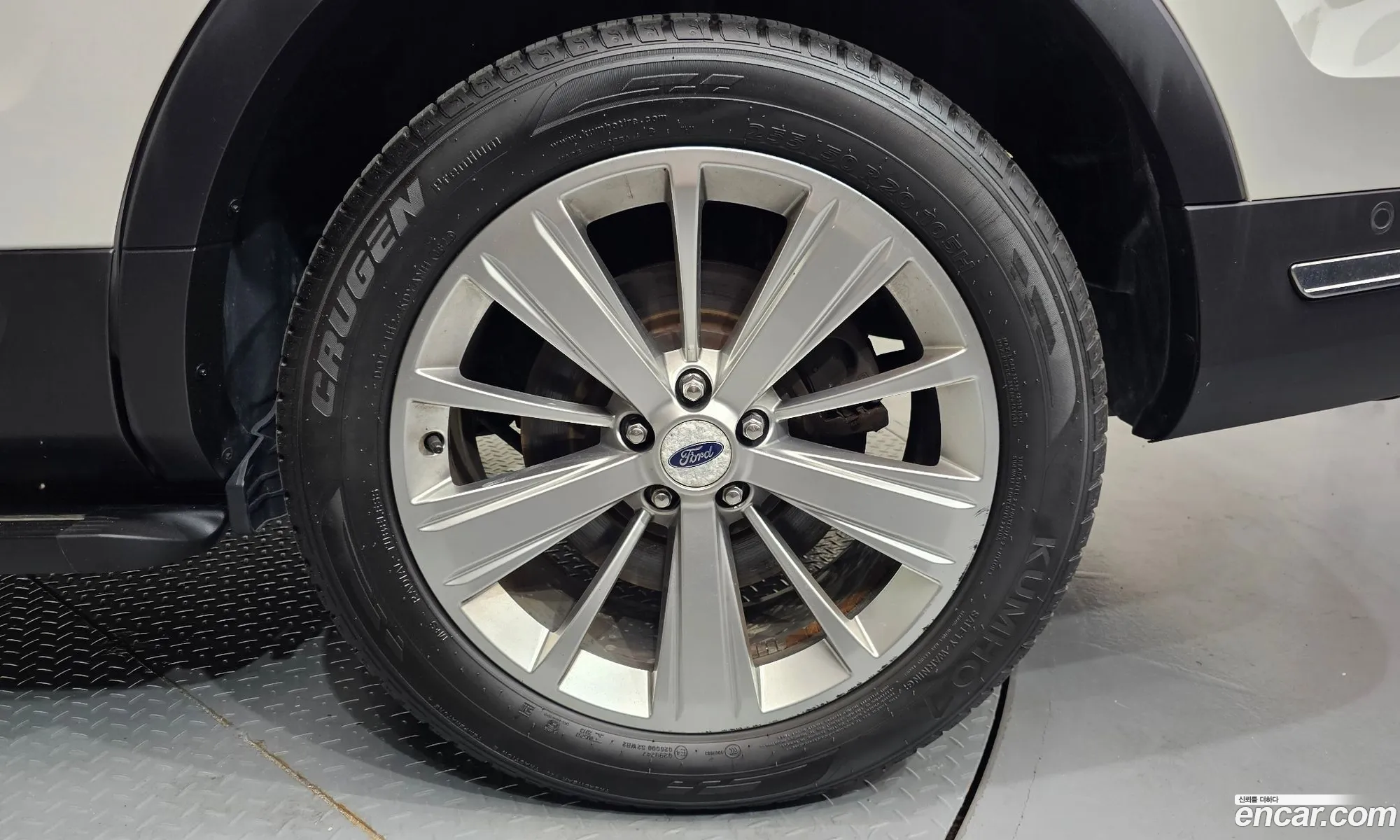 Ford Explorer 2019 1FM5K8FH3KGA33222 — 6