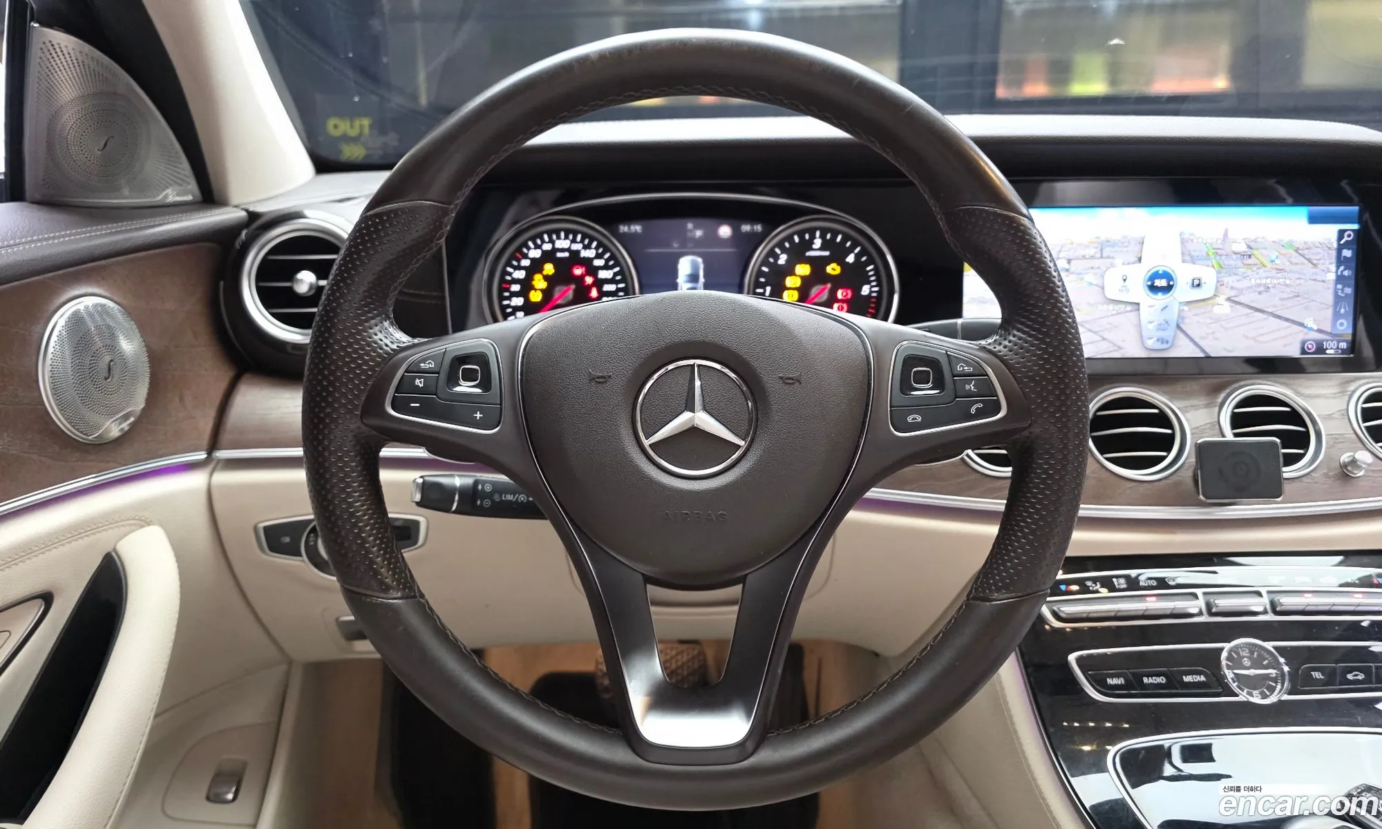 Mercedes-Benz E-Class W213 2016 WDDZF0EB0HA046908 — 10