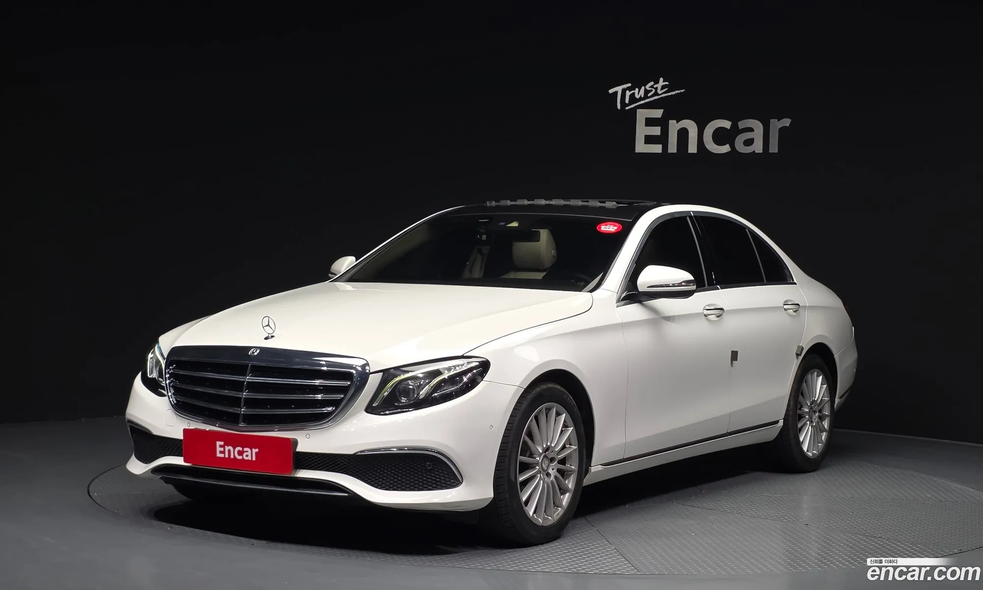 Mercedes-Benz E-Class W213 2016 WDDZF0EB0HA046908 — 16