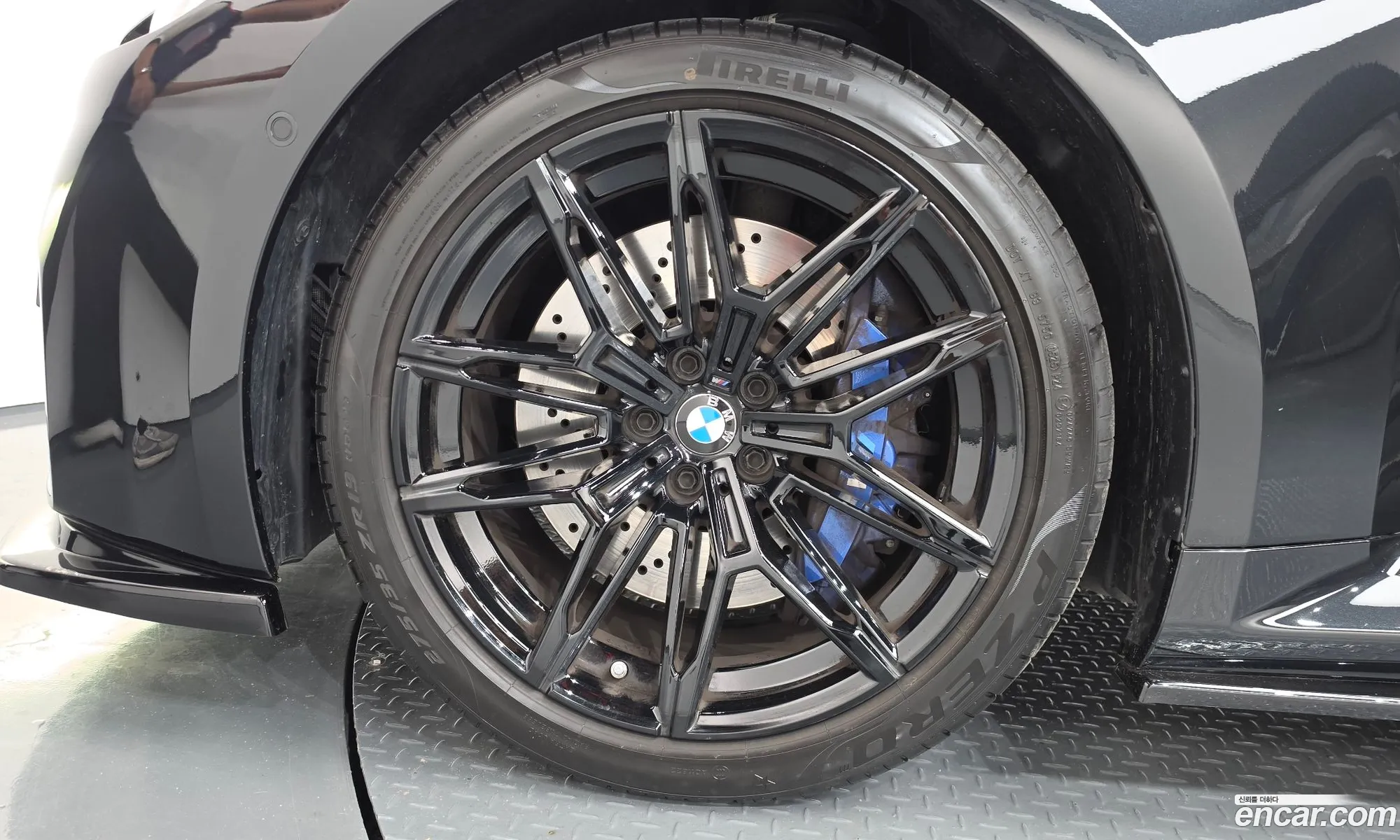BMW M2 2025 WBS21DM07T8F97706 — 30