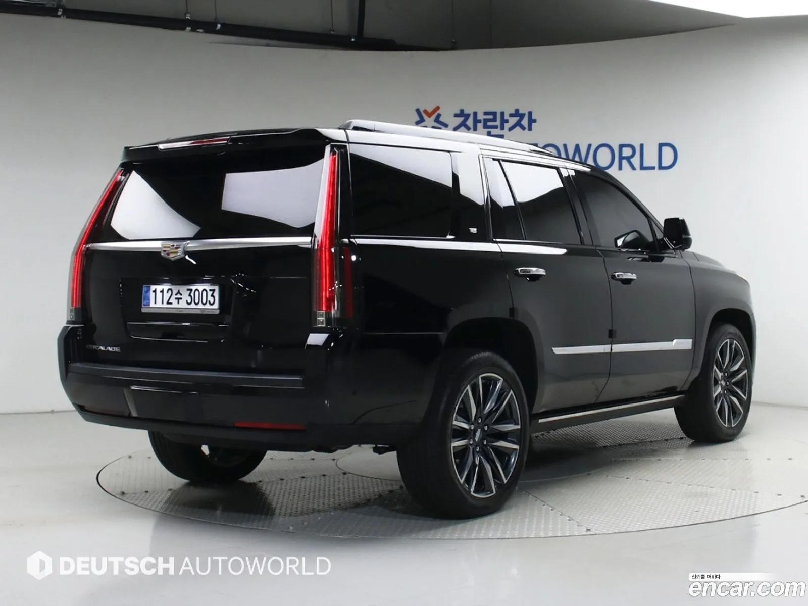 Cadillac Escalade 2019 — 11