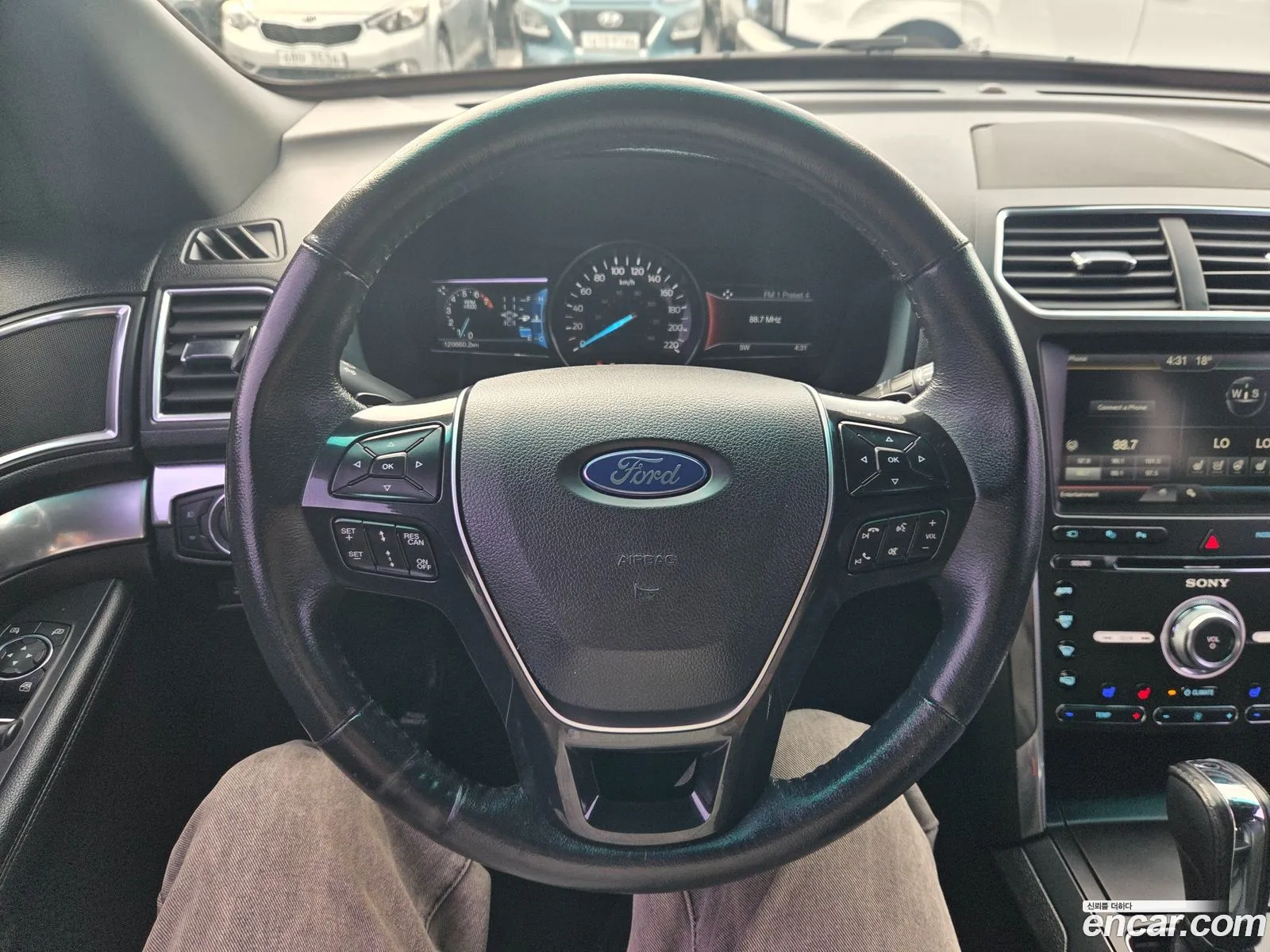 Ford Explorer 2015 — 19