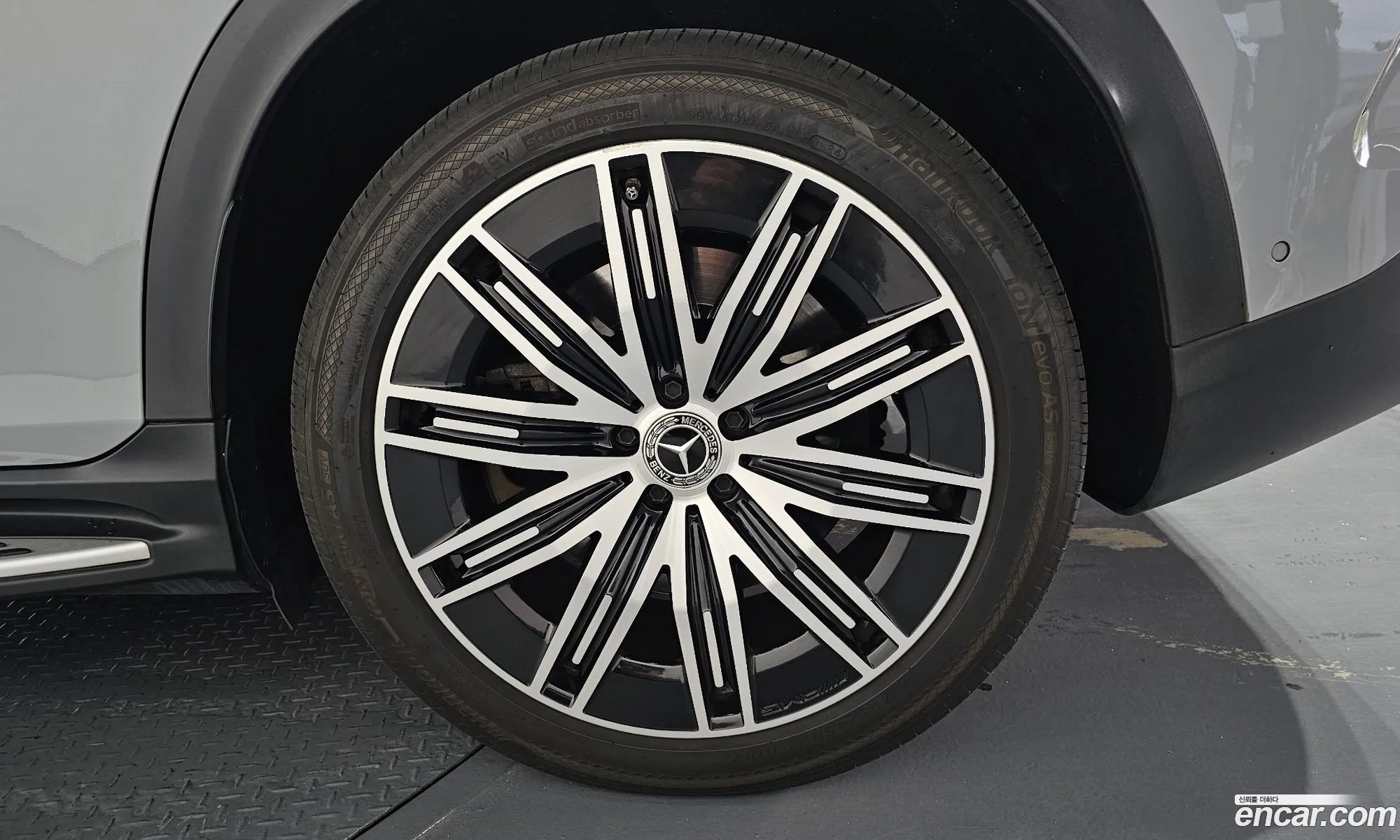Mercedes-Benz EQE SUV X294 2023 — 21