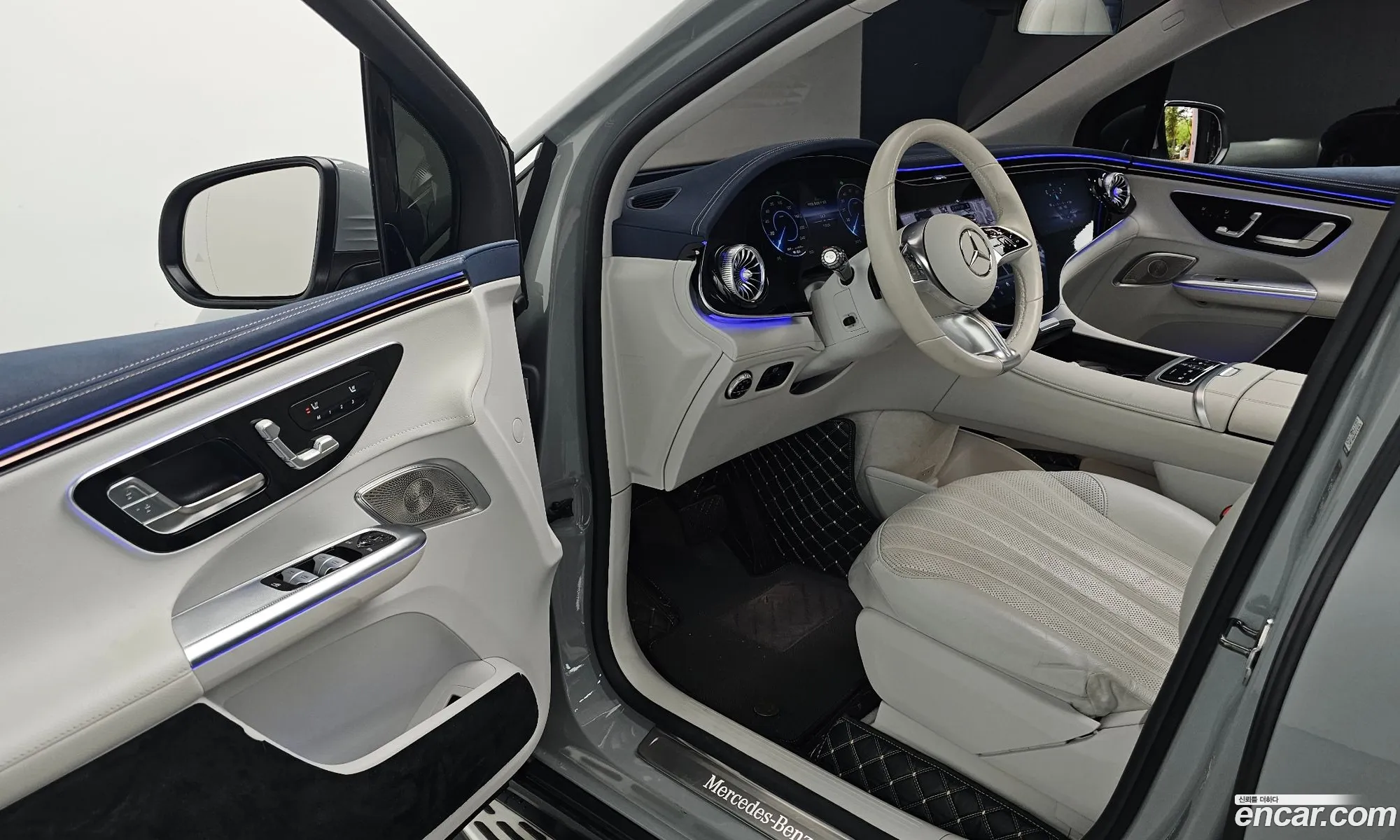 Mercedes-Benz EQE SUV X294 2023 — 24