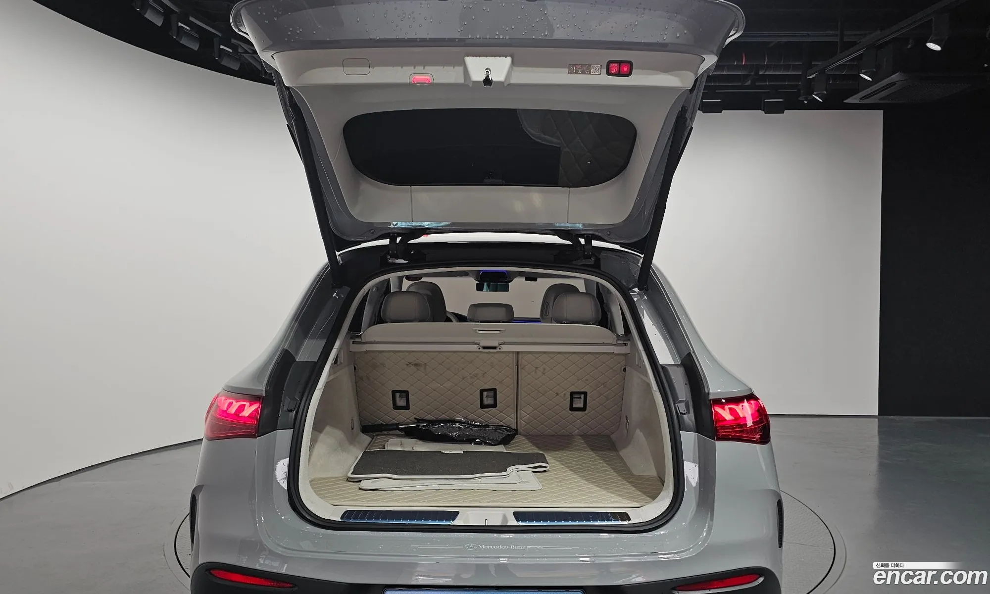 Mercedes-Benz EQE SUV X294 2023 — 25