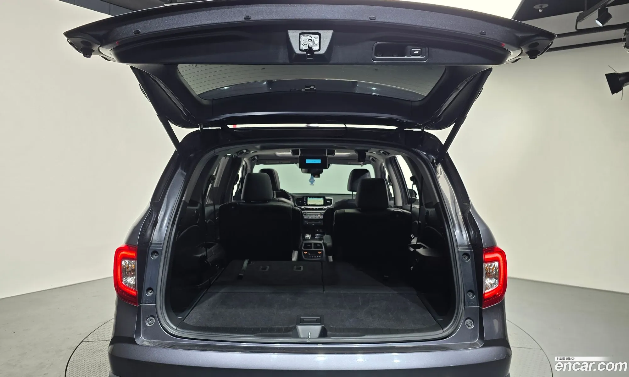 Honda Pilot 2019 5FNYF6800KB200512 — 19