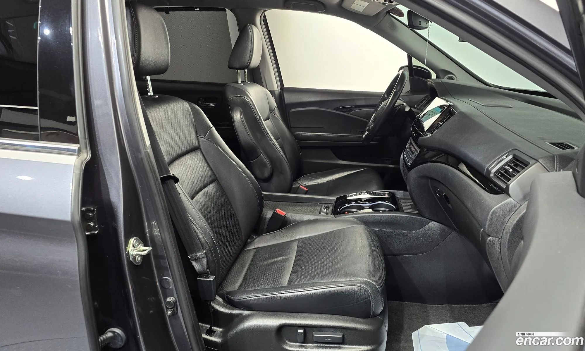 Honda Pilot 2019 5FNYF6800KB200512 — 10
