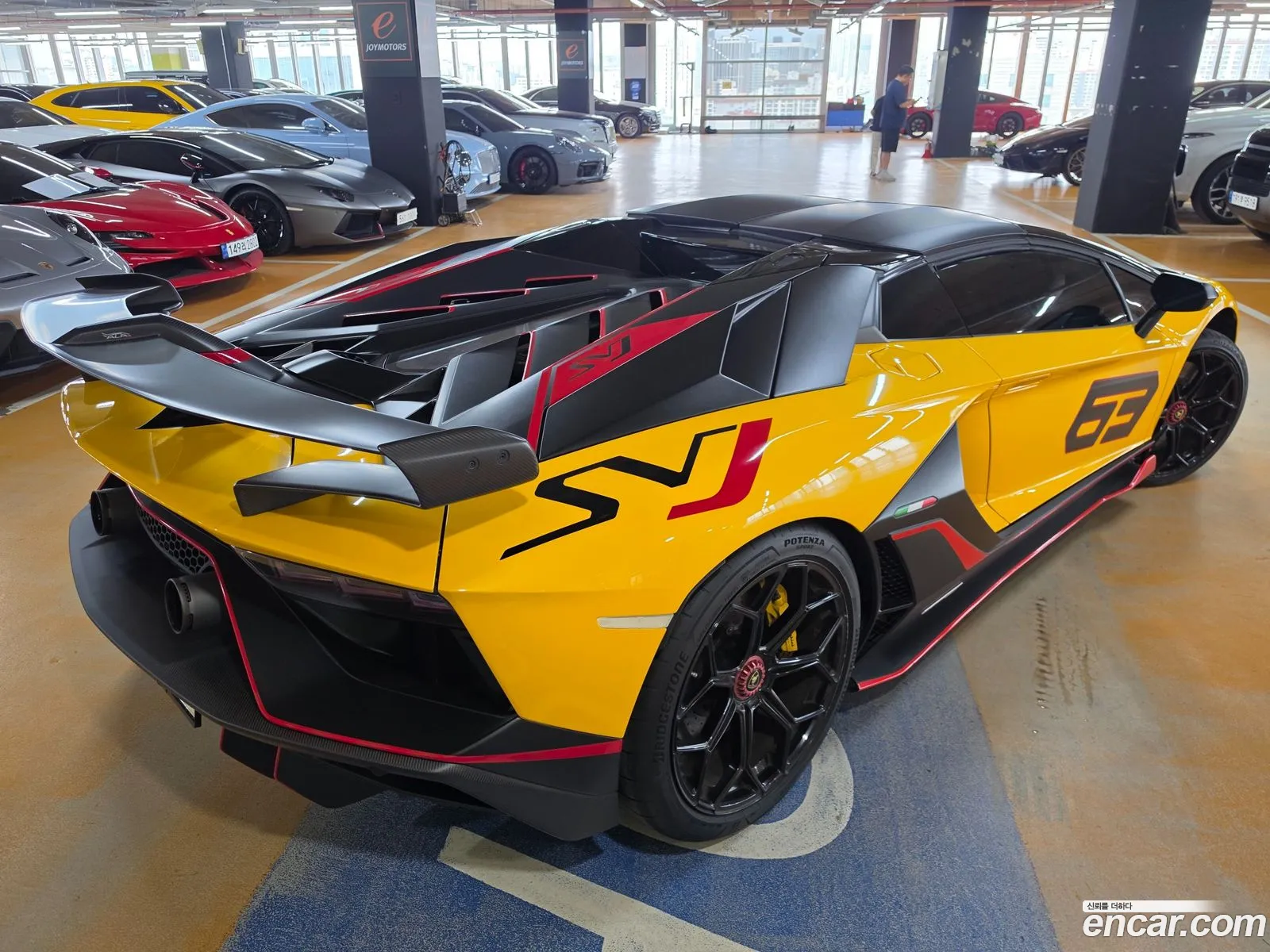 Lamborghini Aventador 2021 — 11