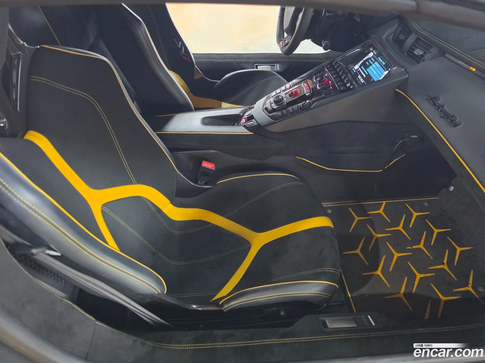 Lamborghini Aventador
