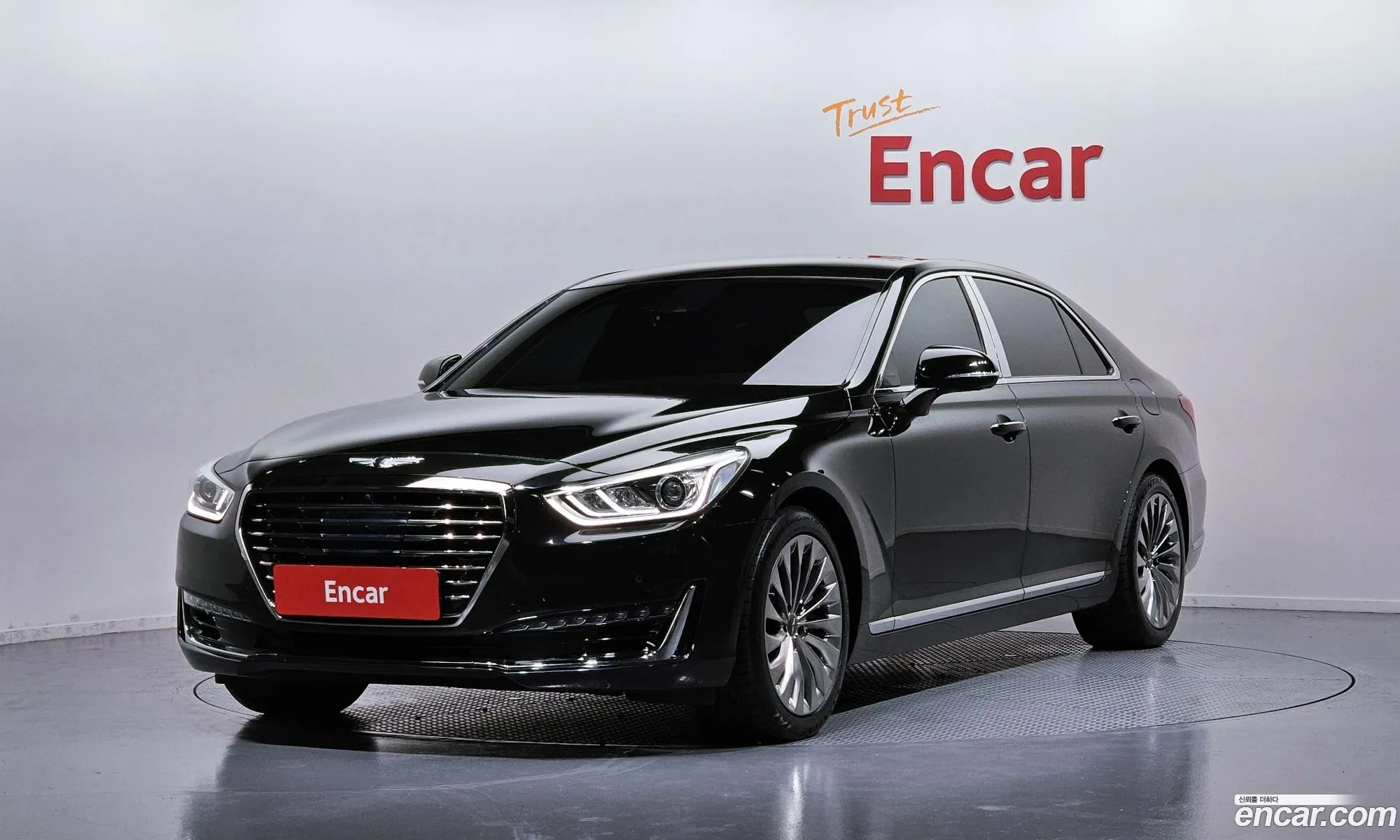 Genesis EQ900 2017 — 2