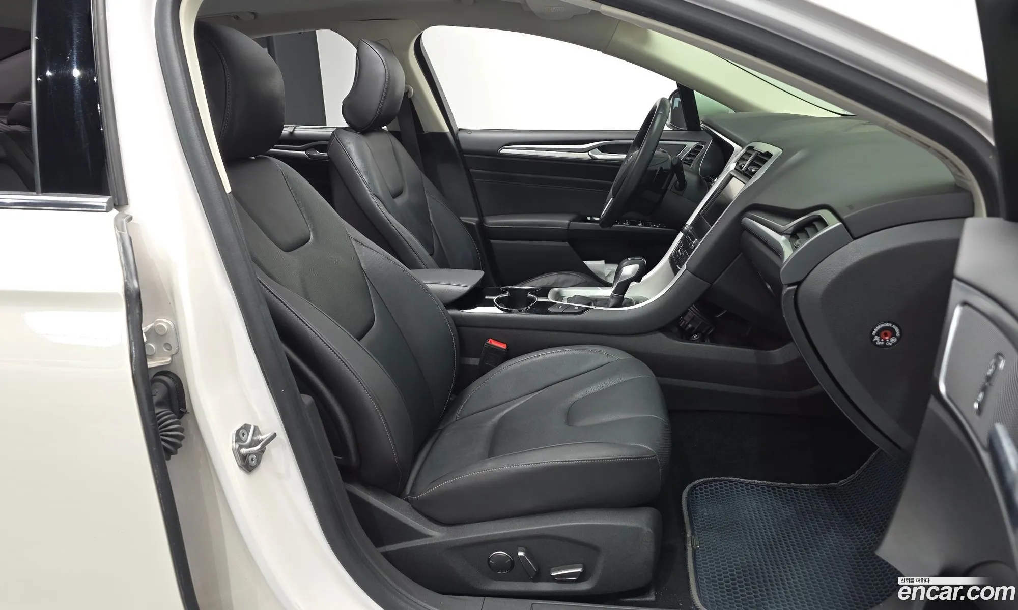 Ford Mondeo 2015 — 3