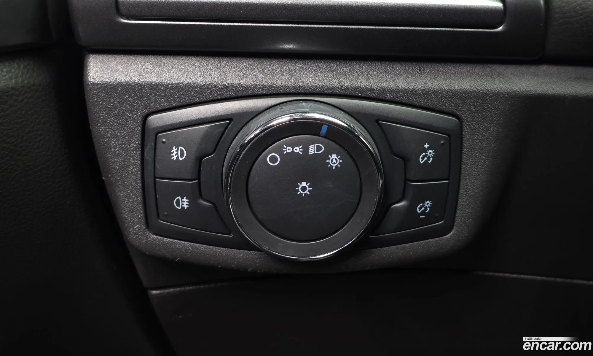 Ford Mondeo 2015 — 14