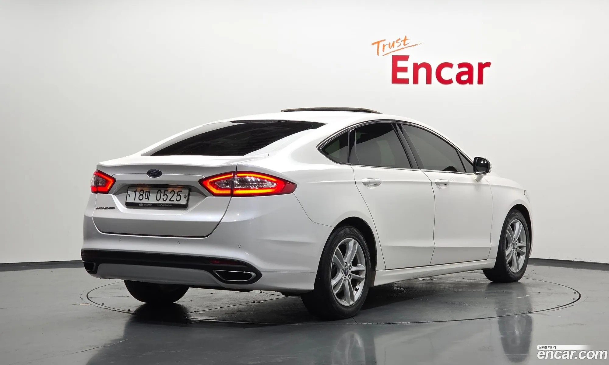 Ford Mondeo 2015 — 18