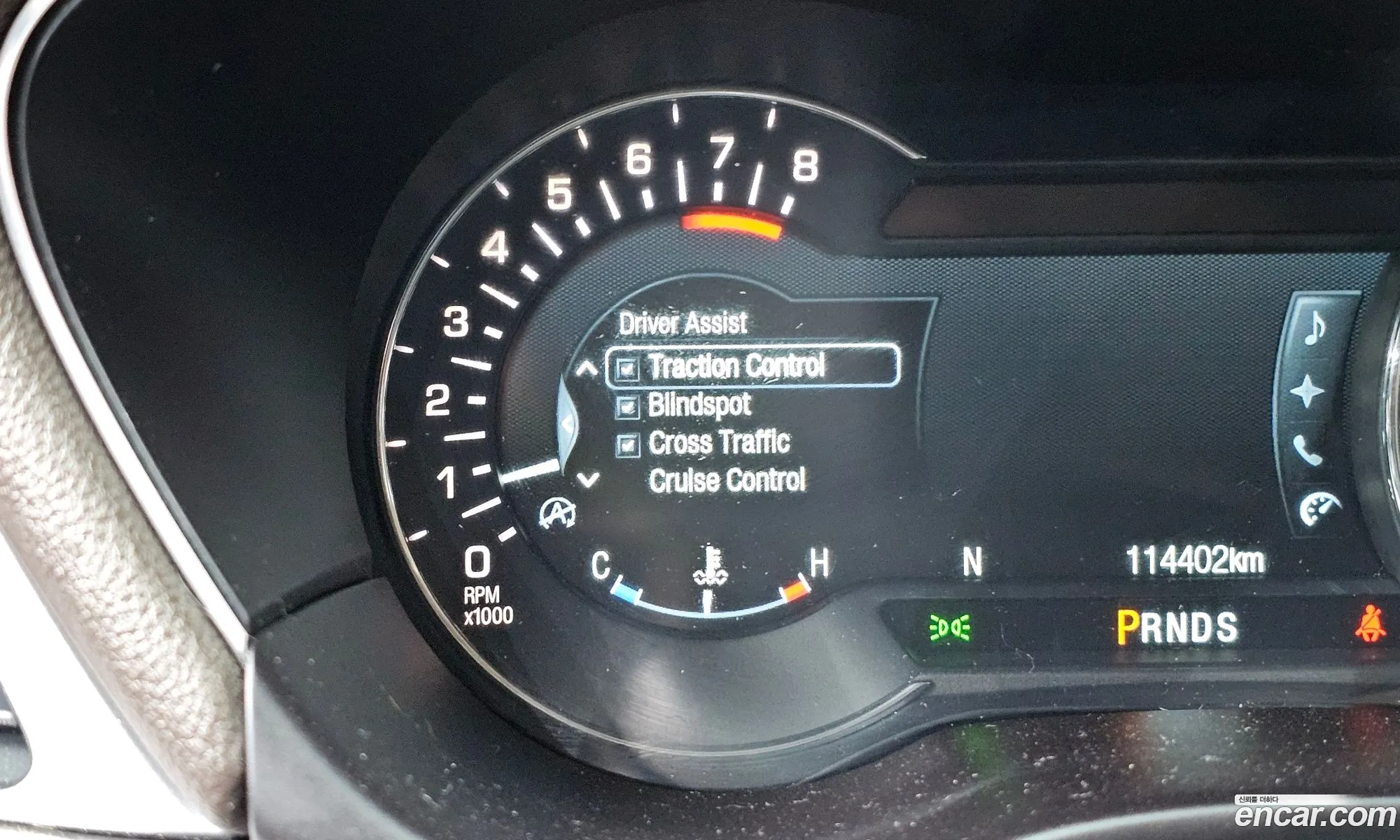 Lincoln MKC 2016 5LMCJ3D93HUL15280 — 9