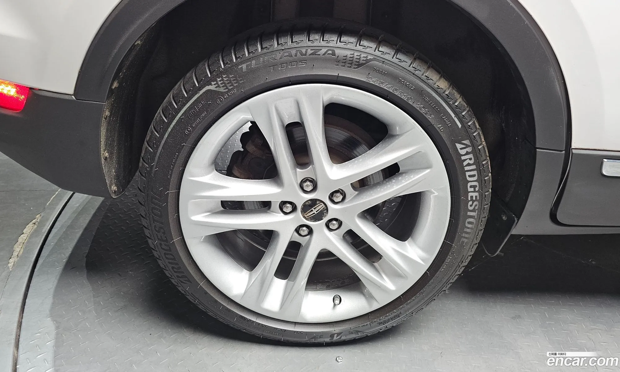 Lincoln MKC 2016 5LMCJ3D93HUL15280 — 8