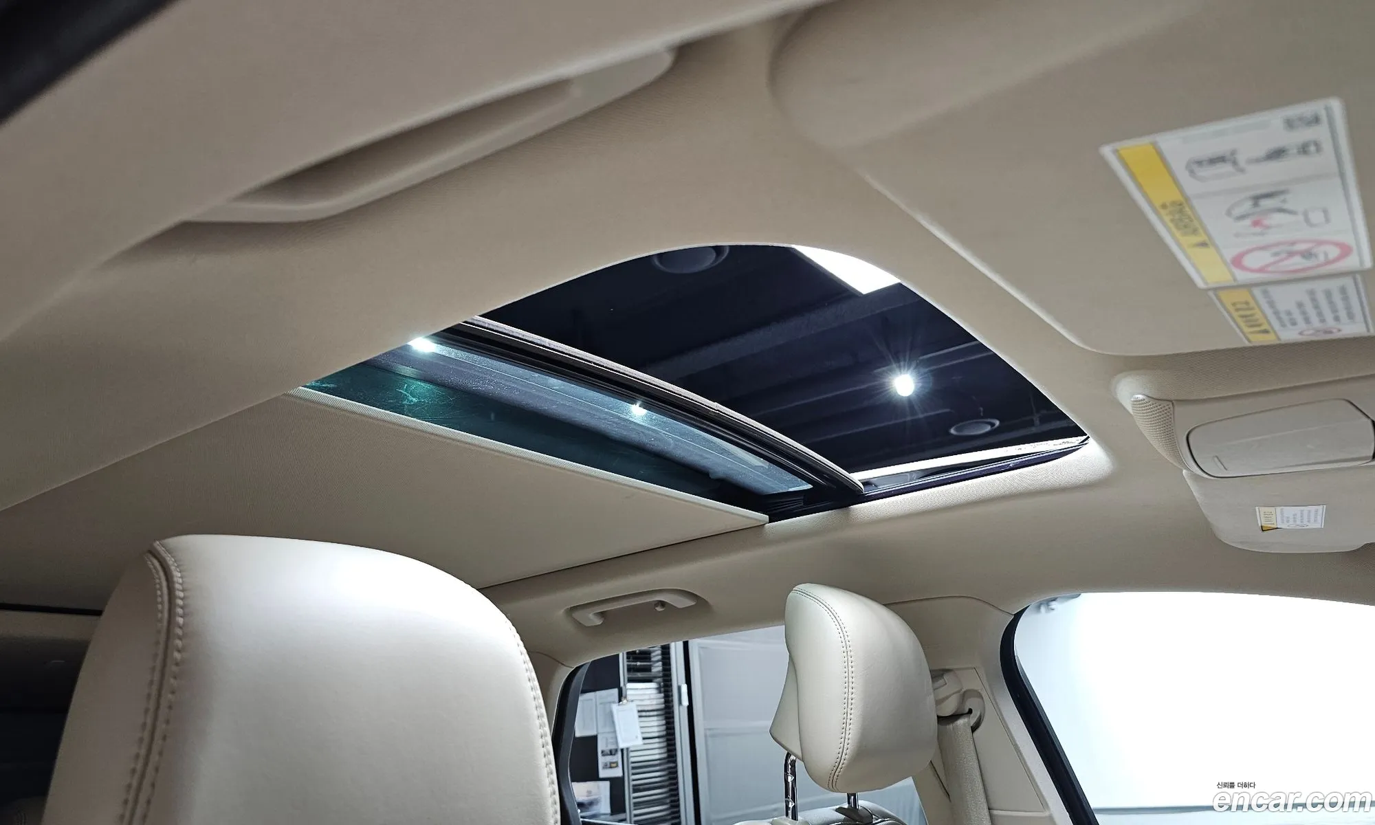Lincoln MKC 2016 5LMCJ3D93HUL15280 — 17