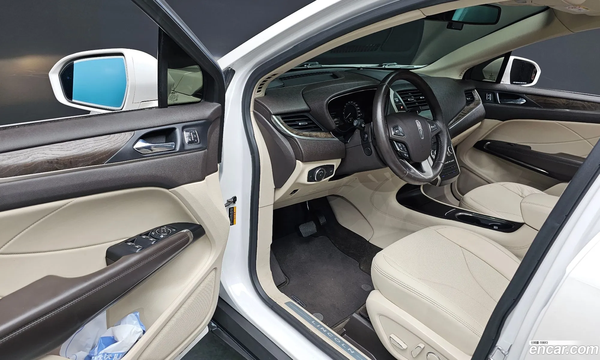 Lincoln MKC 2016 5LMCJ3D93HUL15280 — 7