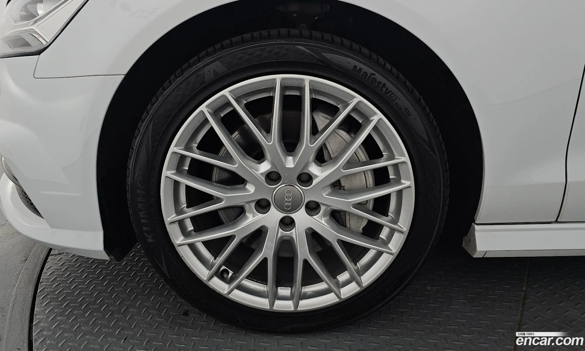 Audi A6 2018 — 6