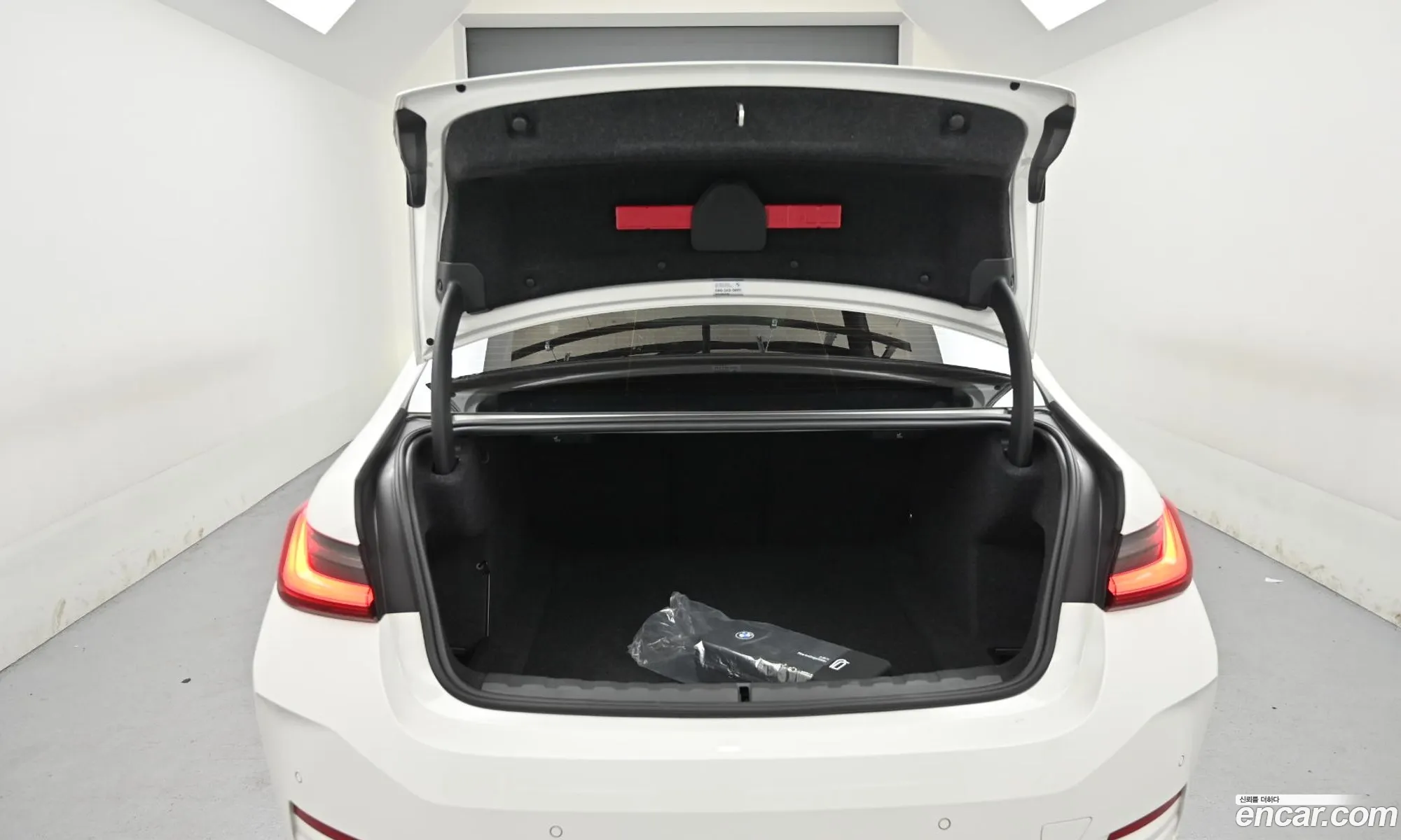 BMW 3 Series 2025 — 7