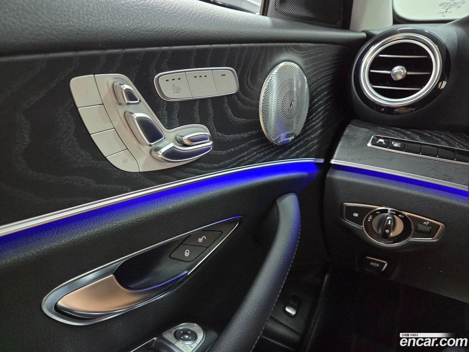 Mercedes-Benz E-Class W213 2018 — 15
