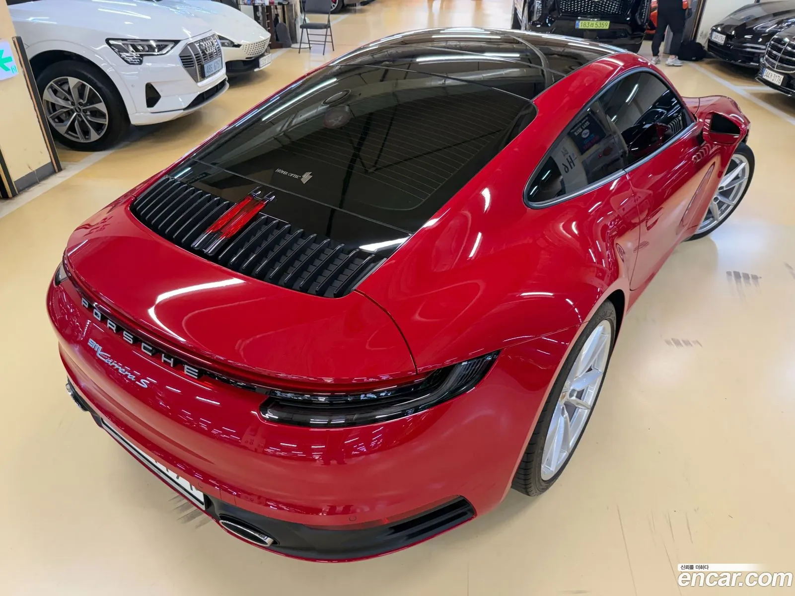 Porsche 911 2020 — 16