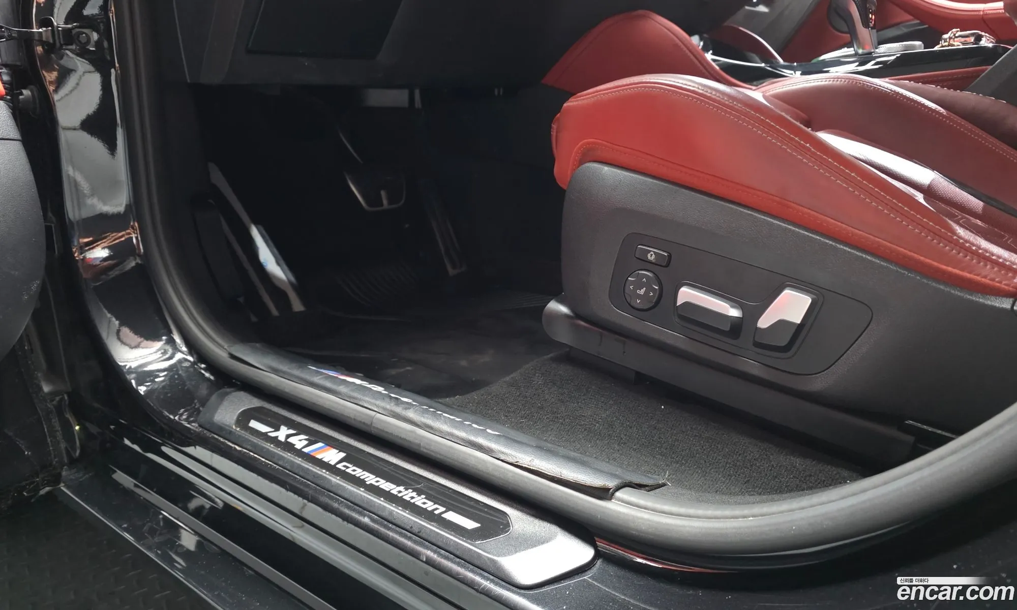 BMW X4 M 2022 — 32