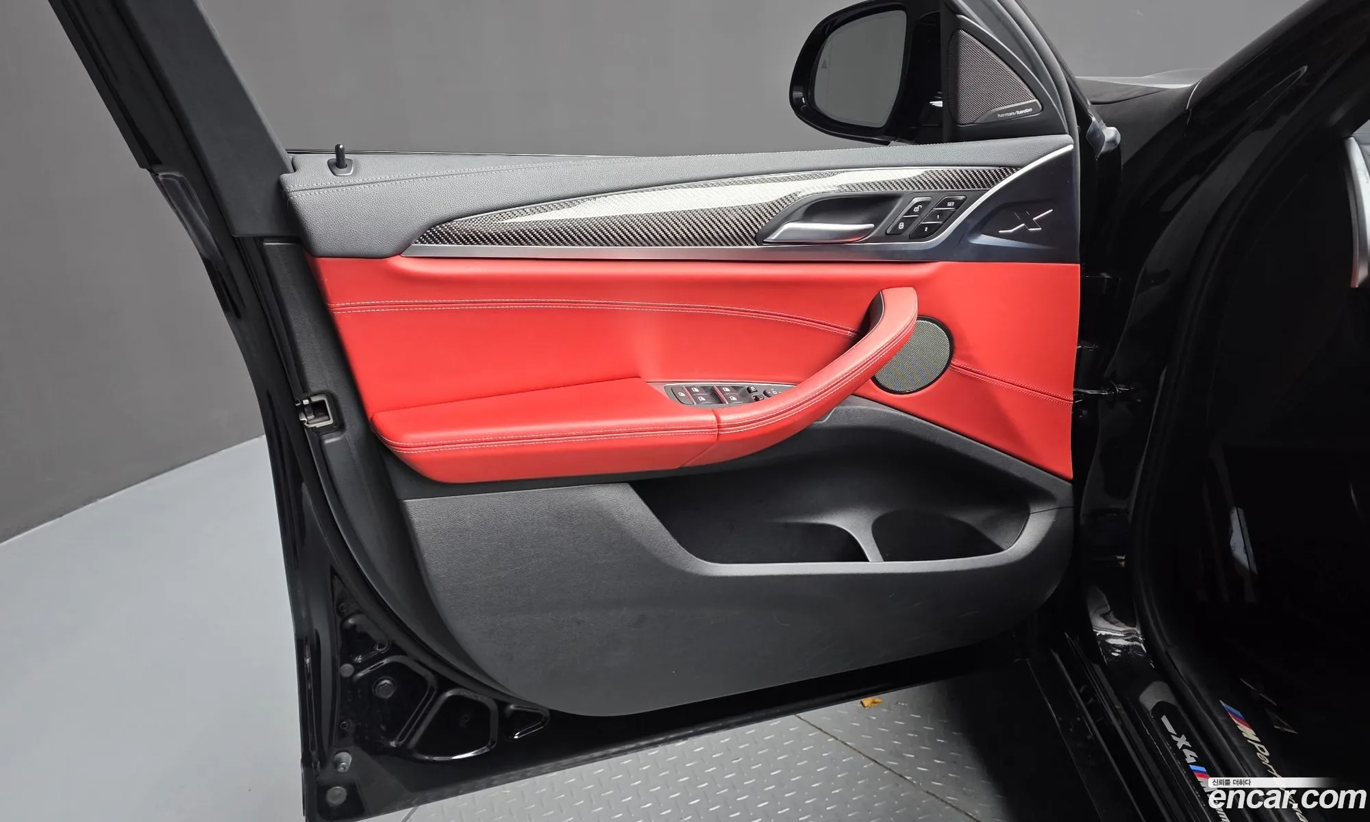 BMW X4 M 2022 — 24