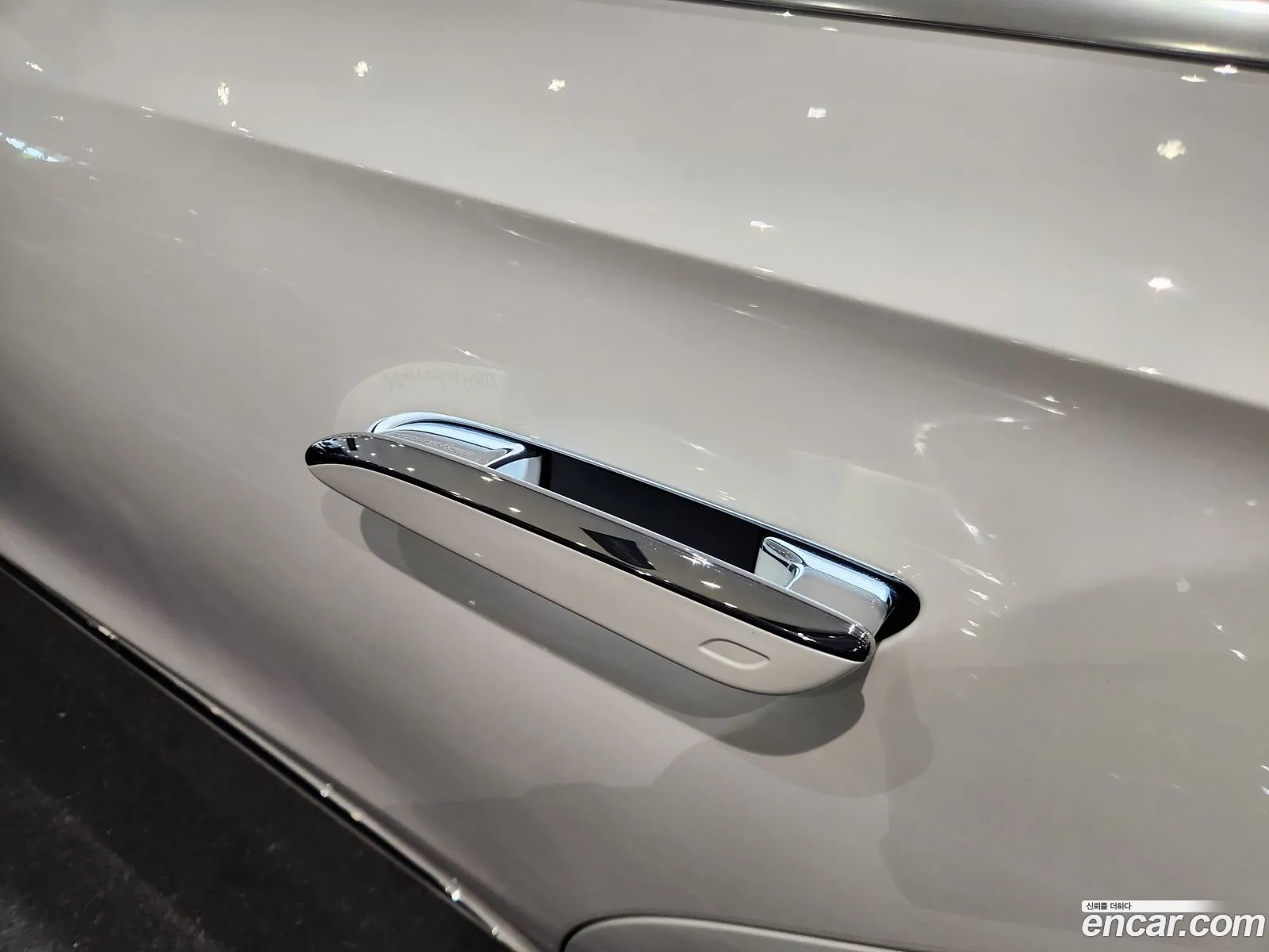 Mercedes-Benz E-Class W214 2024 — 13