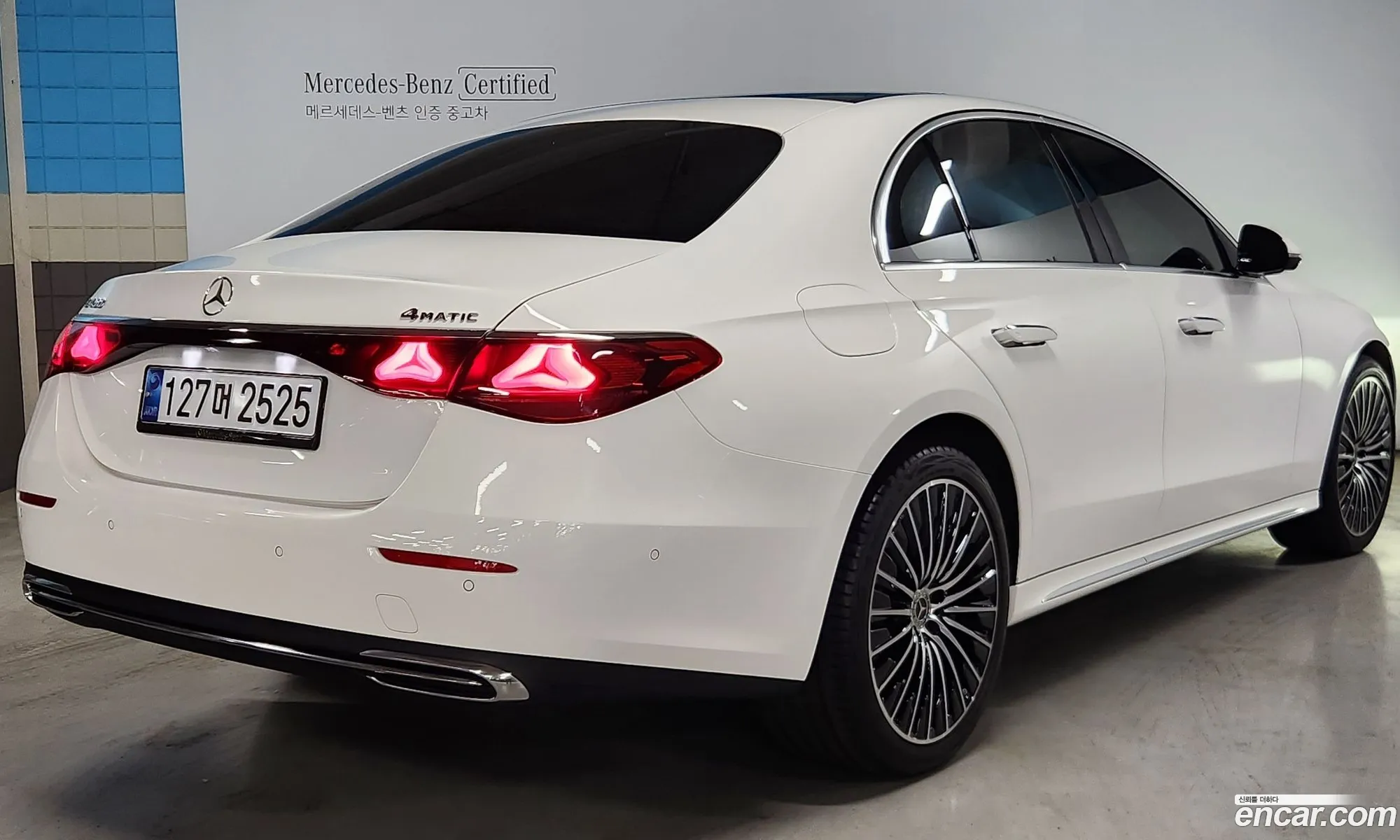 Mercedes-Benz E-Class W214 2024 — 11