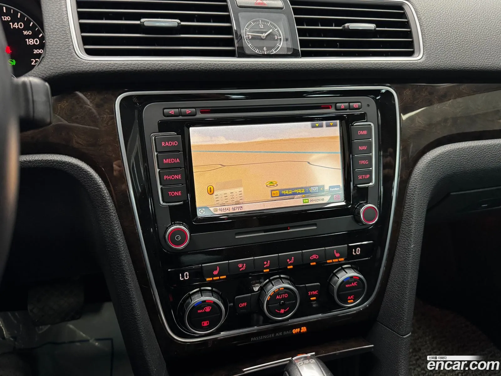 Volkswagen Passat 2015 — 19