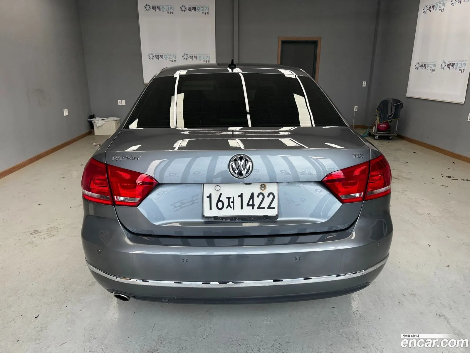 Volkswagen Passat 2015 — 17