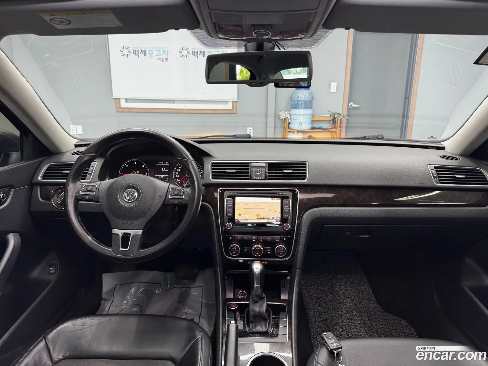 Volkswagen Passat 2015 — 16
