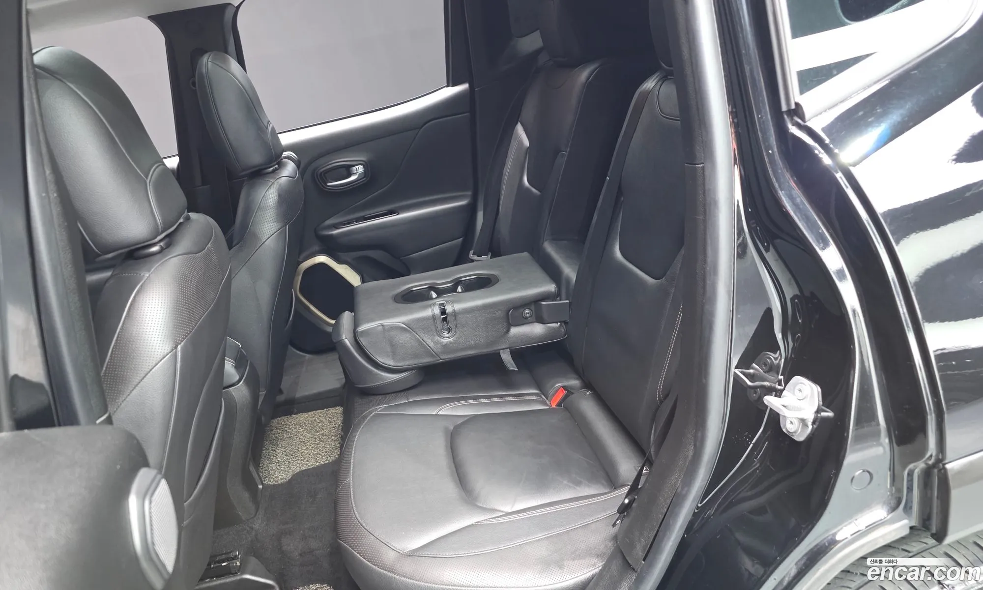 Jeep Renegade 2017 1C4BU0000HPG41377 — 23