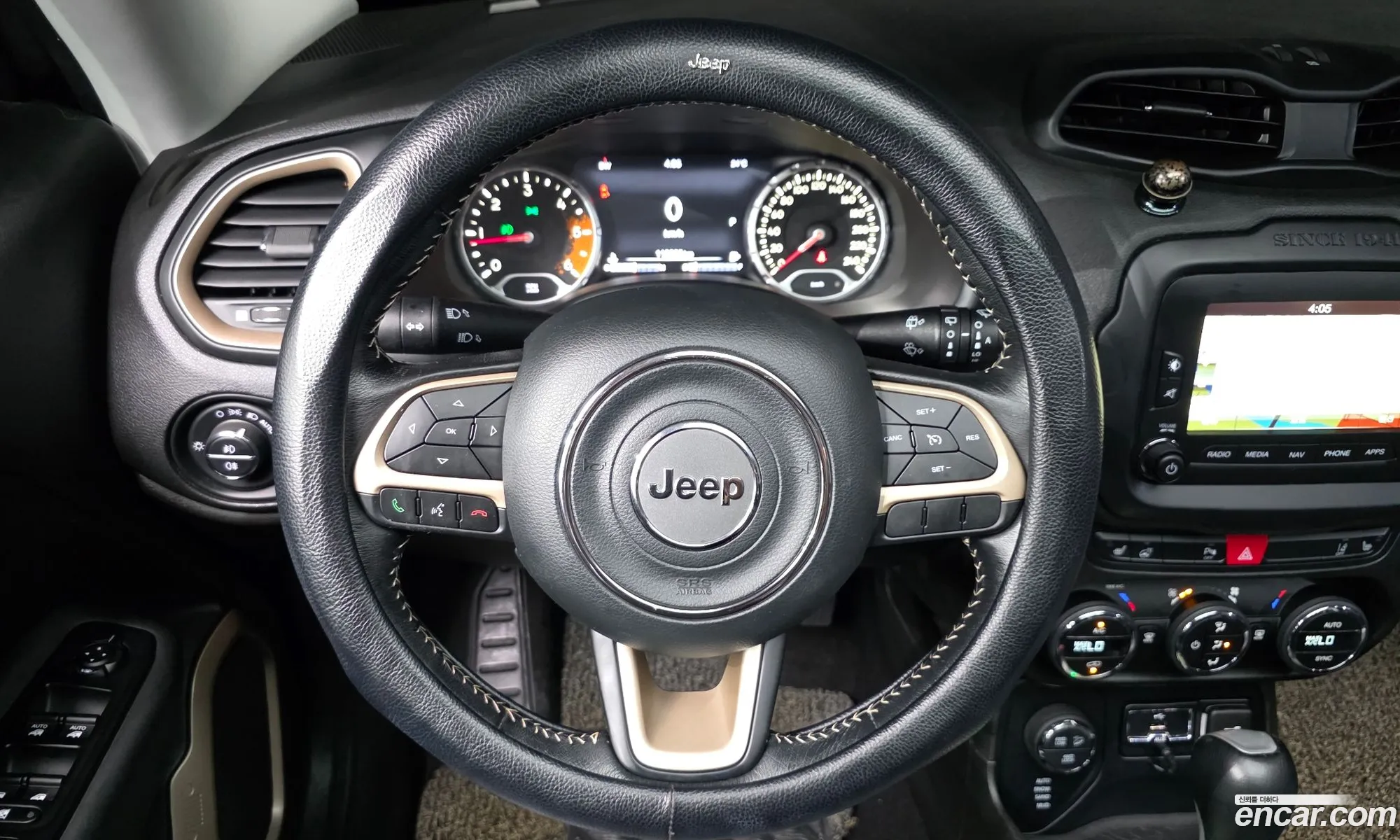 Jeep Renegade 2017 1C4BU0000HPG41377 — 9