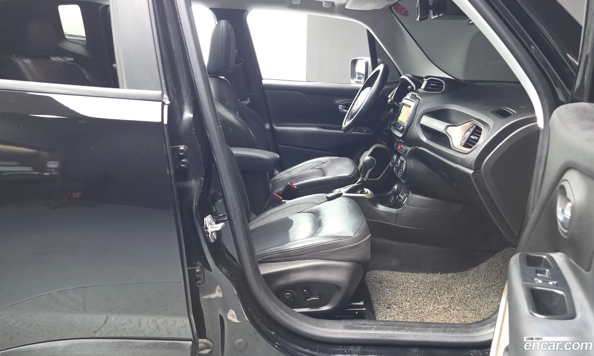 Jeep Renegade 2017 1C4BU0000HPG41377 — 7