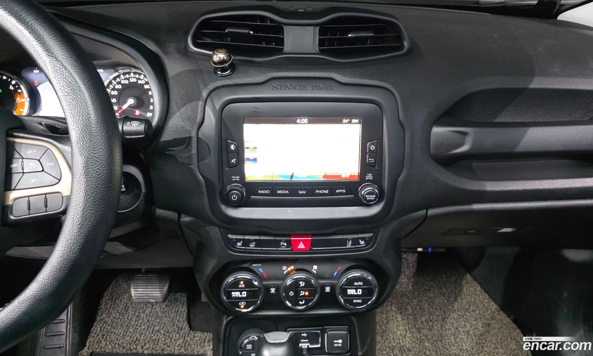 Jeep Renegade 2017 1C4BU0000HPG41377 — 30