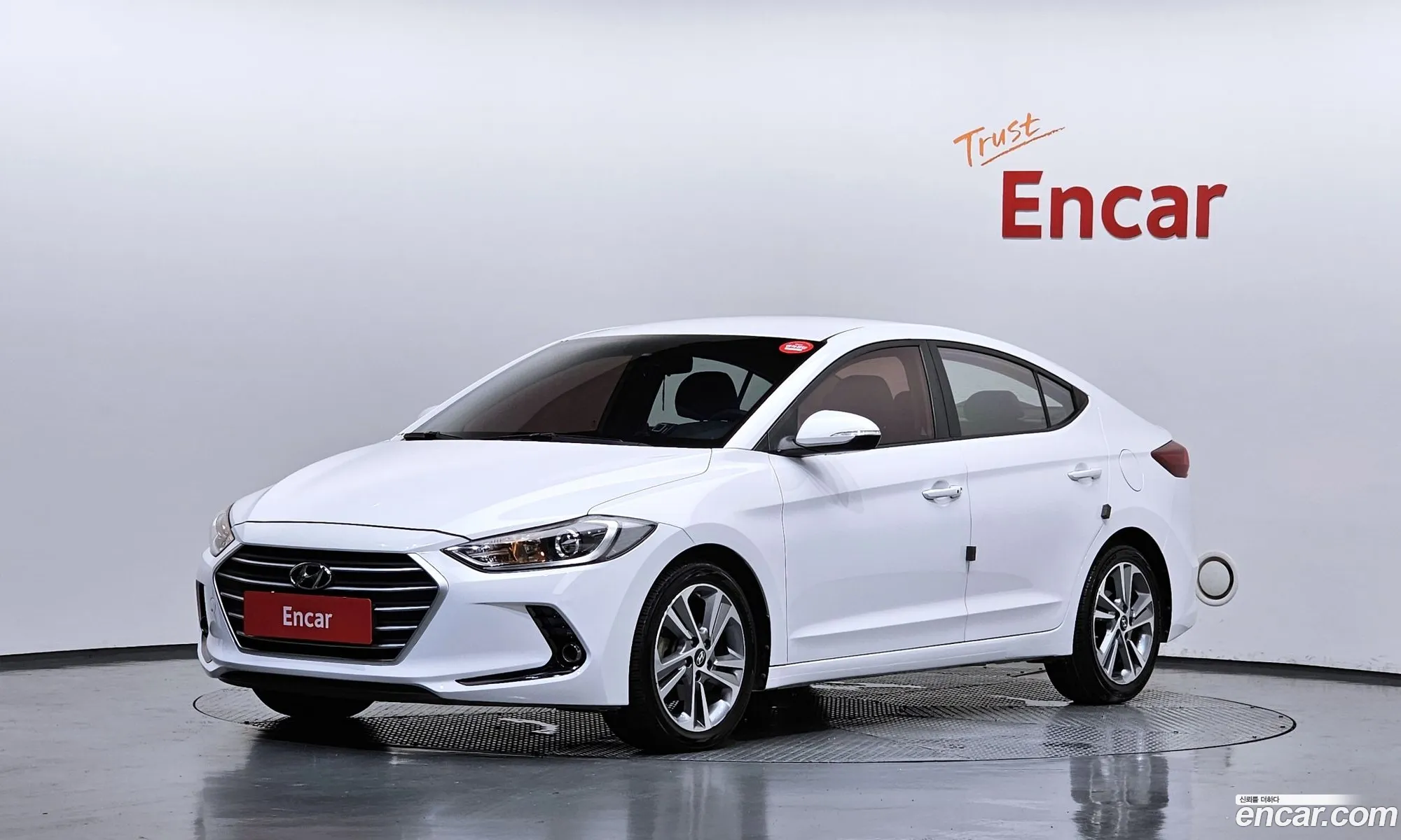 Hyundai Elantra AD 2017 — 4