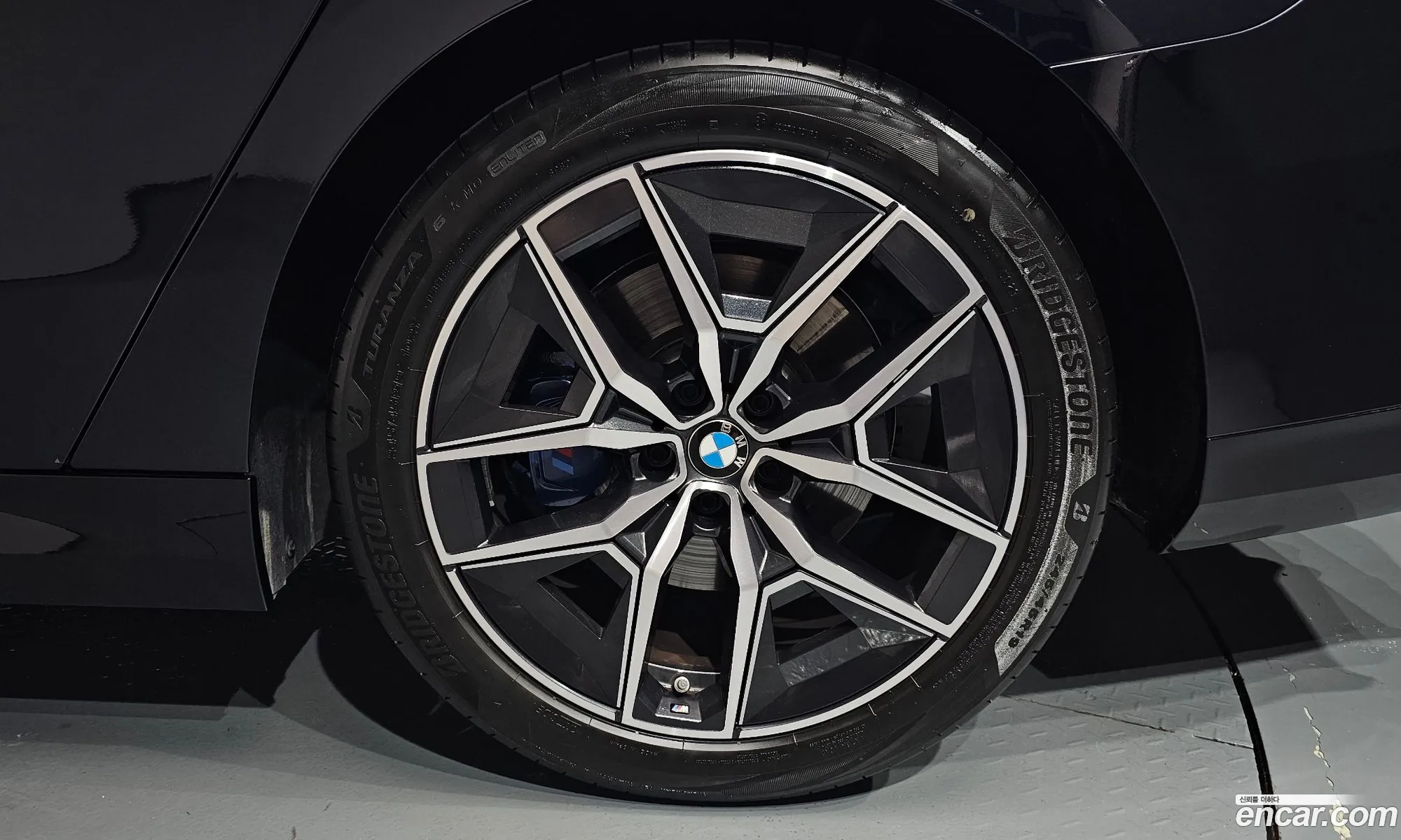 BMW 5 Series 2024 WBA21FJ03RCR75009 — 19