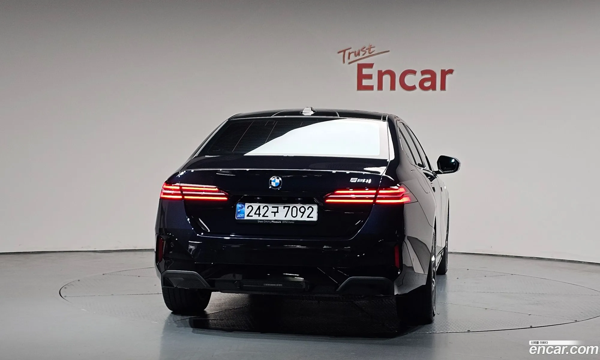 BMW 5 Series 2024 WBA21FJ03RCR75009 — 34