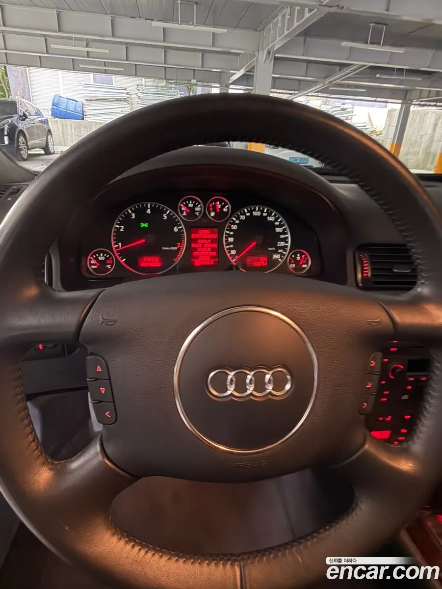 Audi A6 2003 — 2